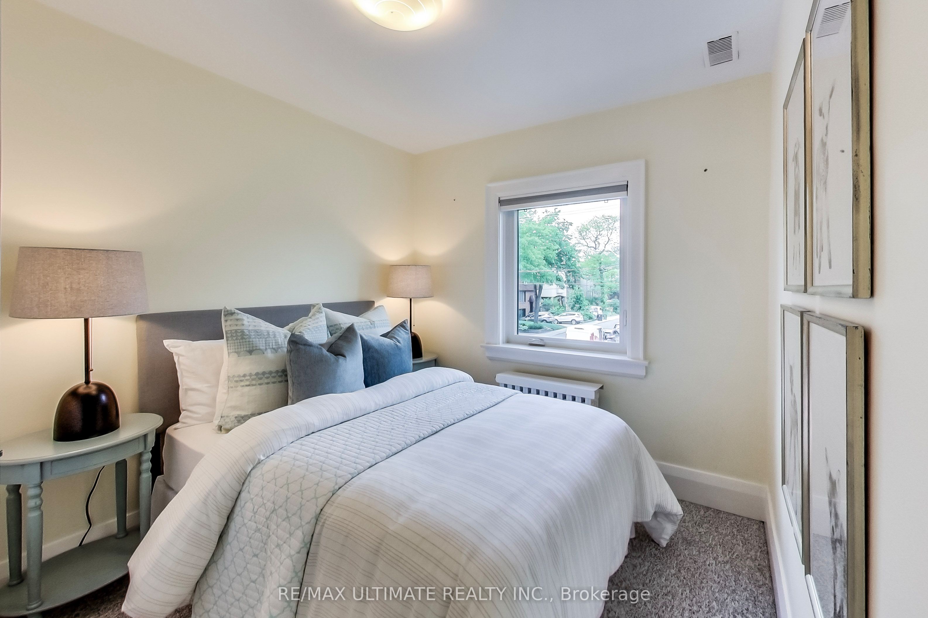 523 Soudan Avenue Property Photo 20