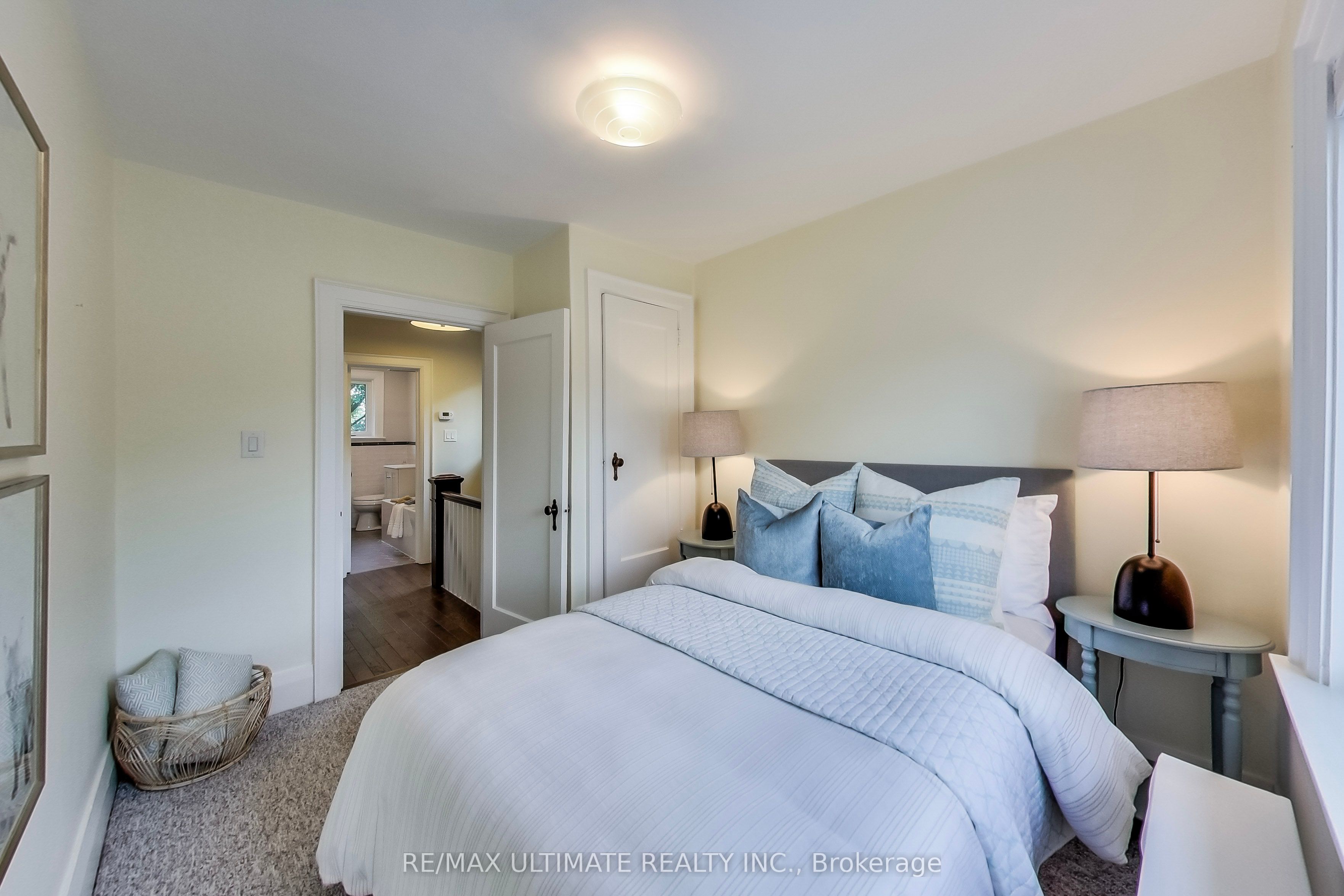 523 Soudan Avenue Property Photo 21