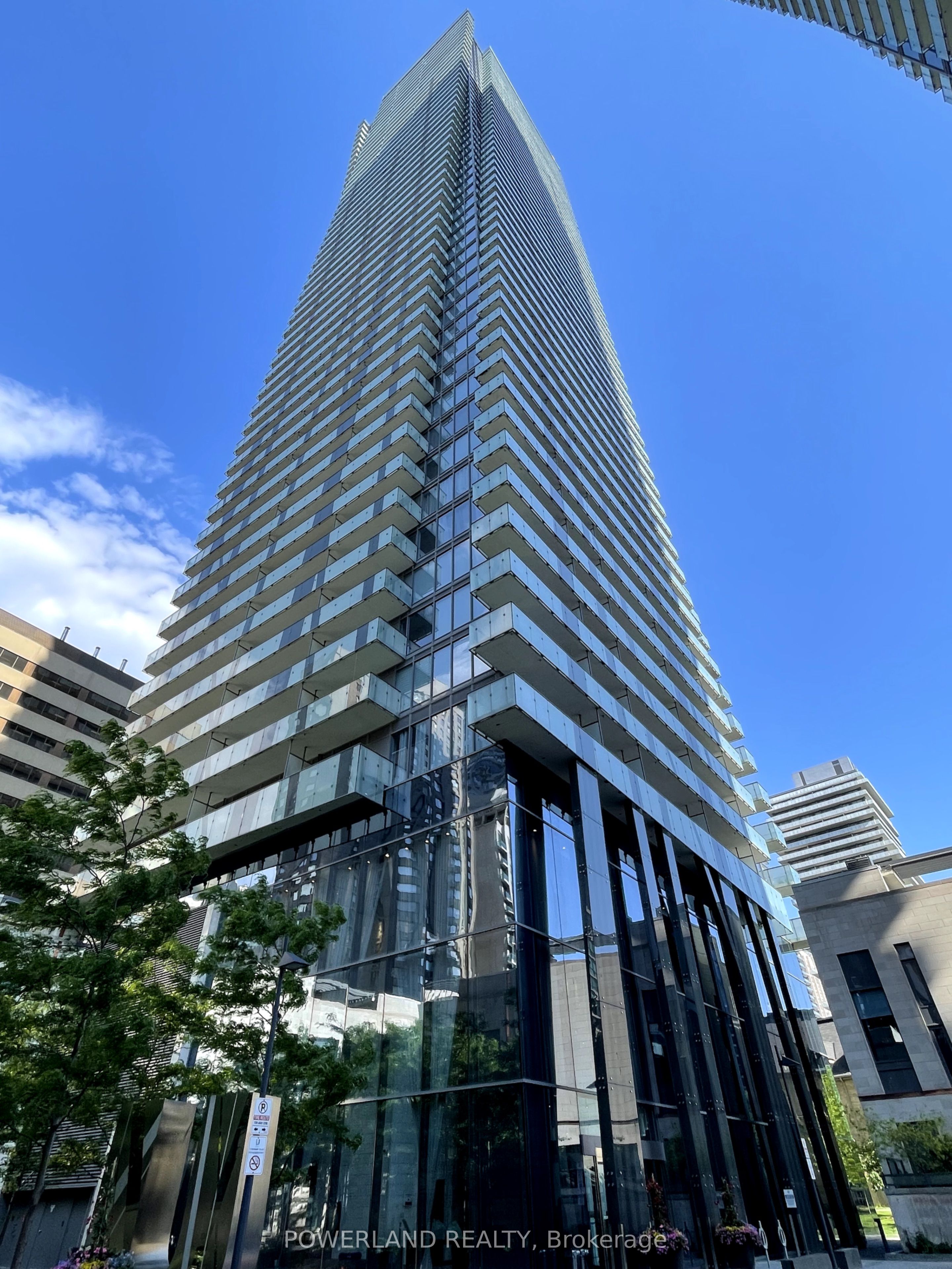 #4405 - 1080 Bay Street Property Photo 2