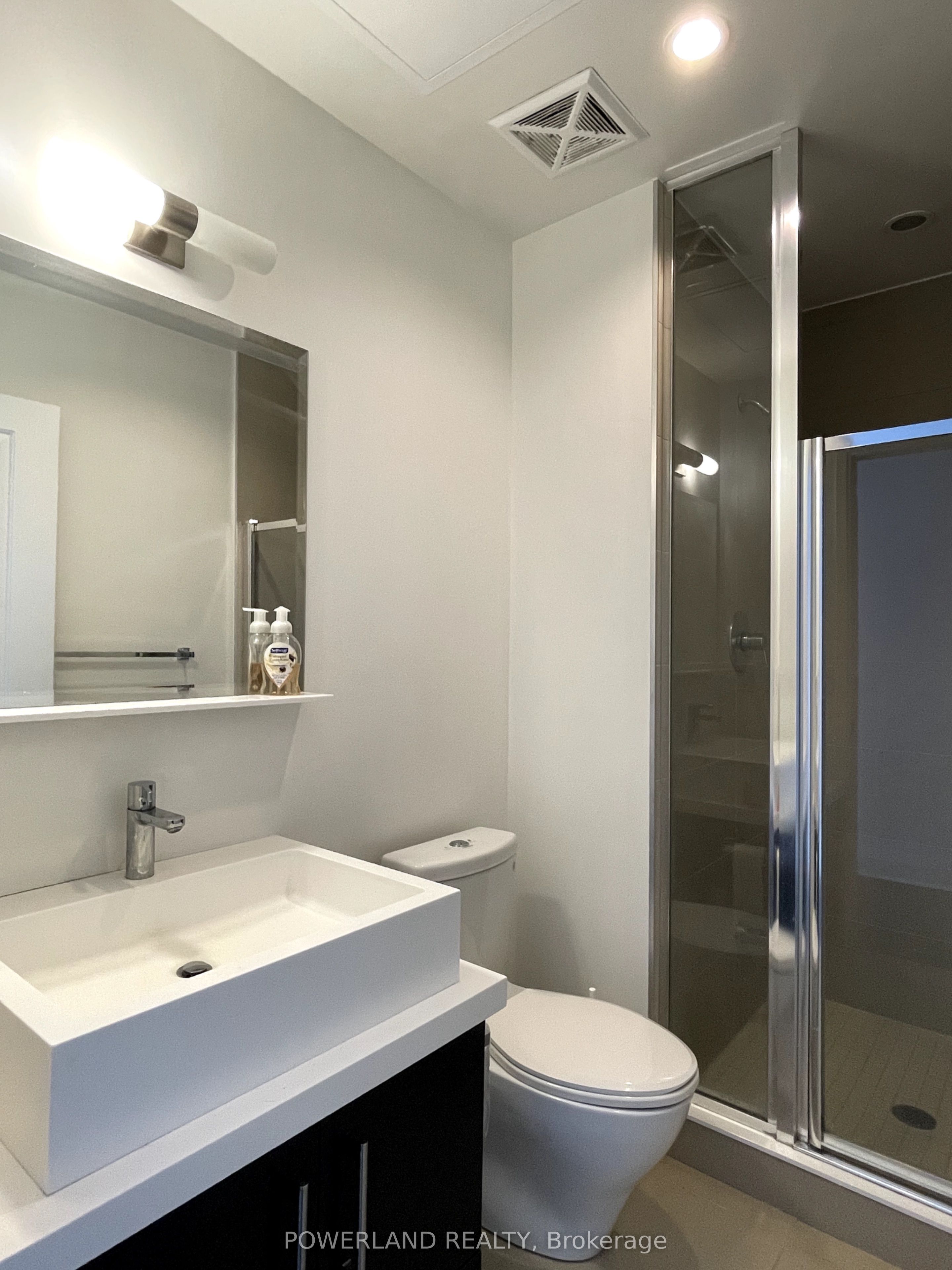 #4405 - 1080 Bay Street Property Photo 12