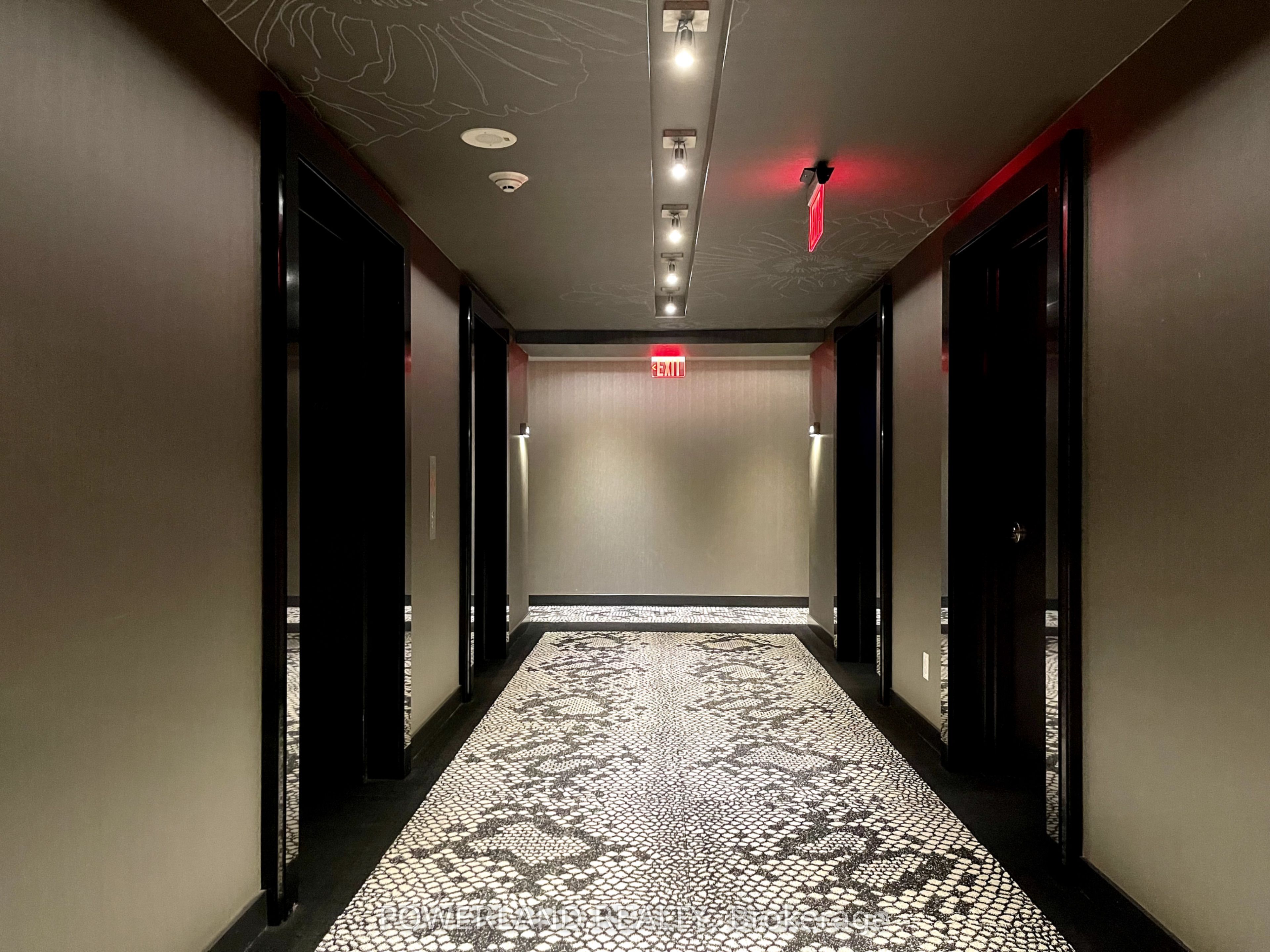 #4405 - 1080 Bay Street Property Photo 18