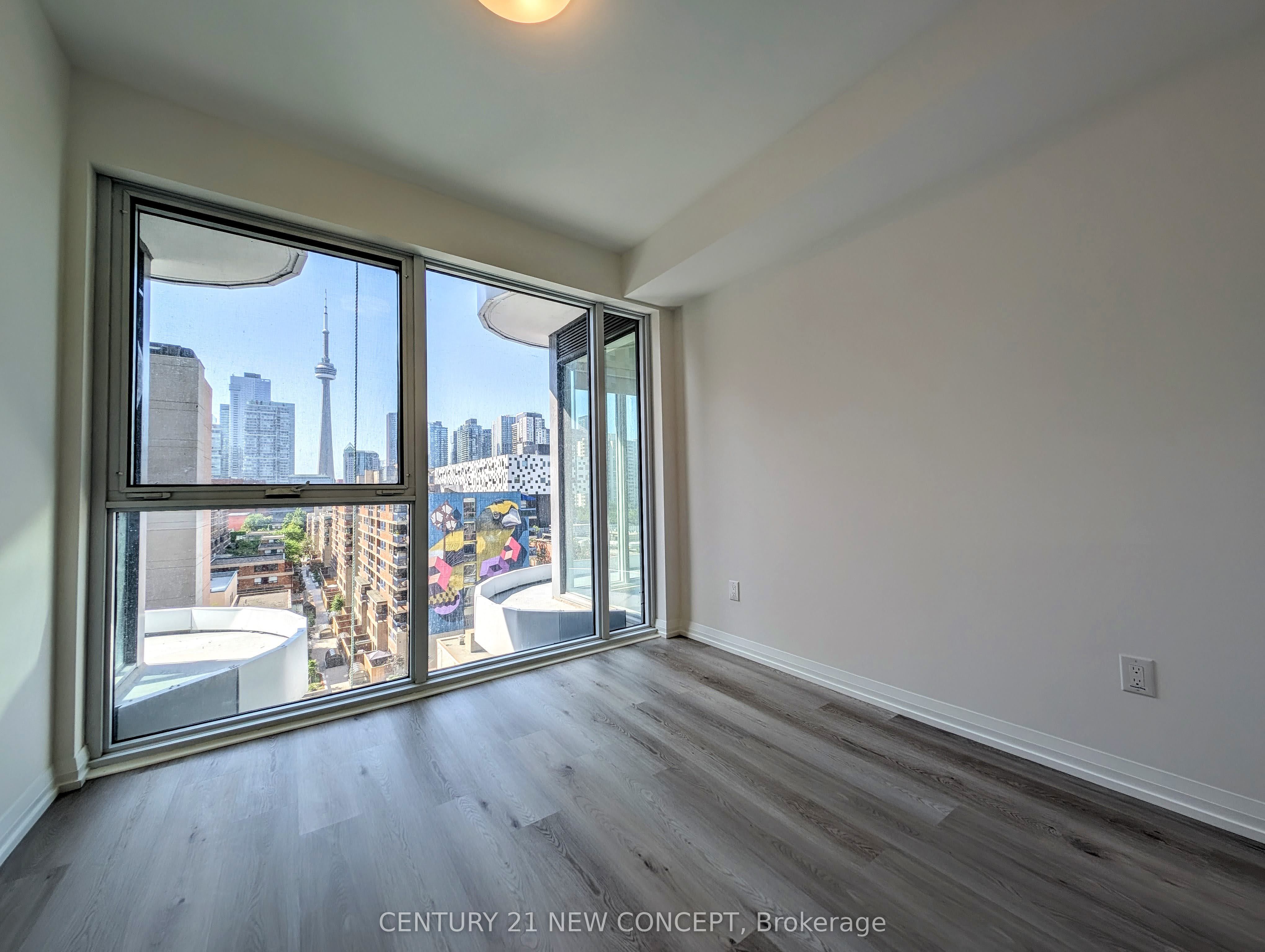280 Dundas Street W 709 Property Photo 4