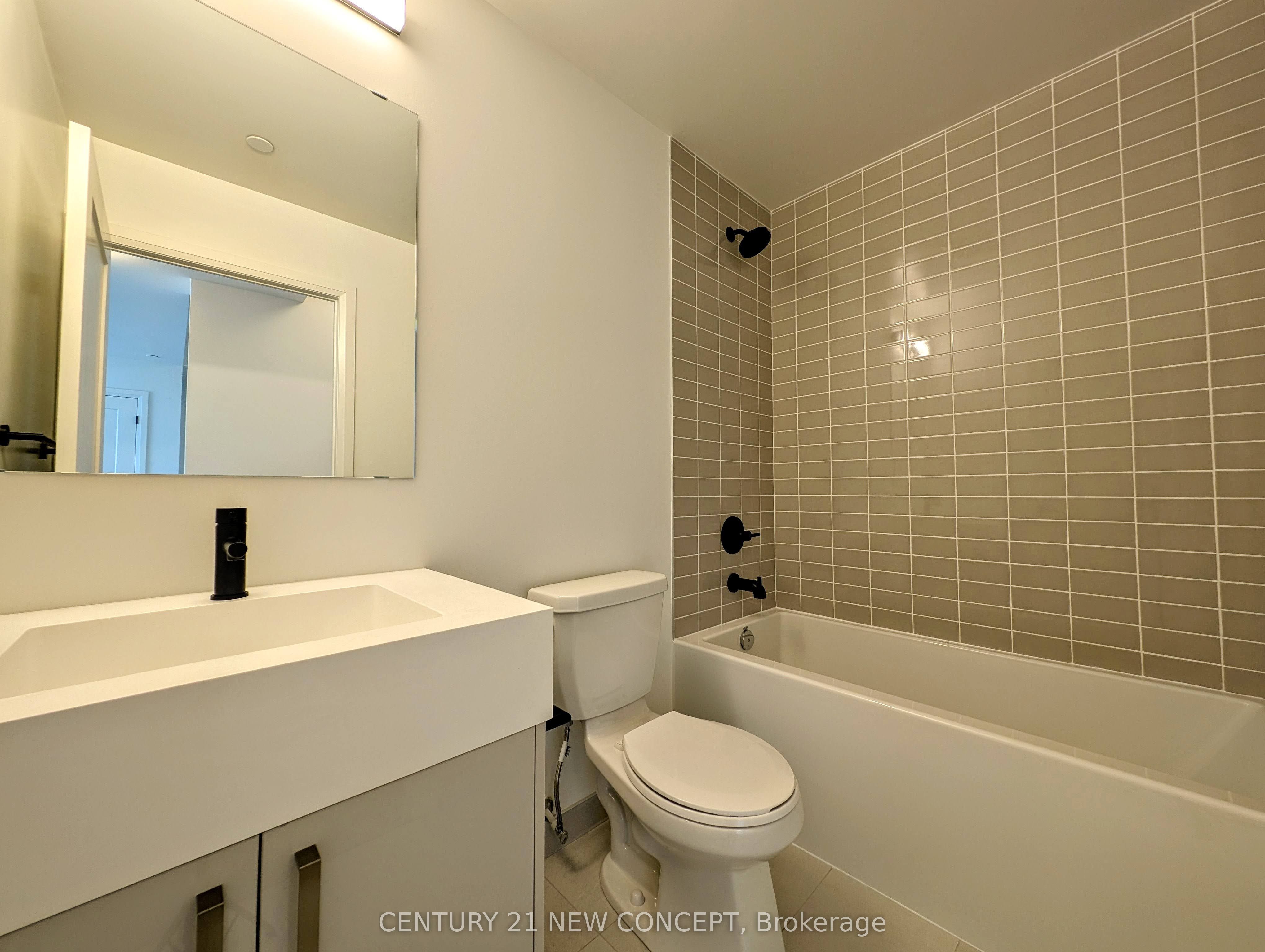 280 Dundas Street W 709 Property Photo 9
