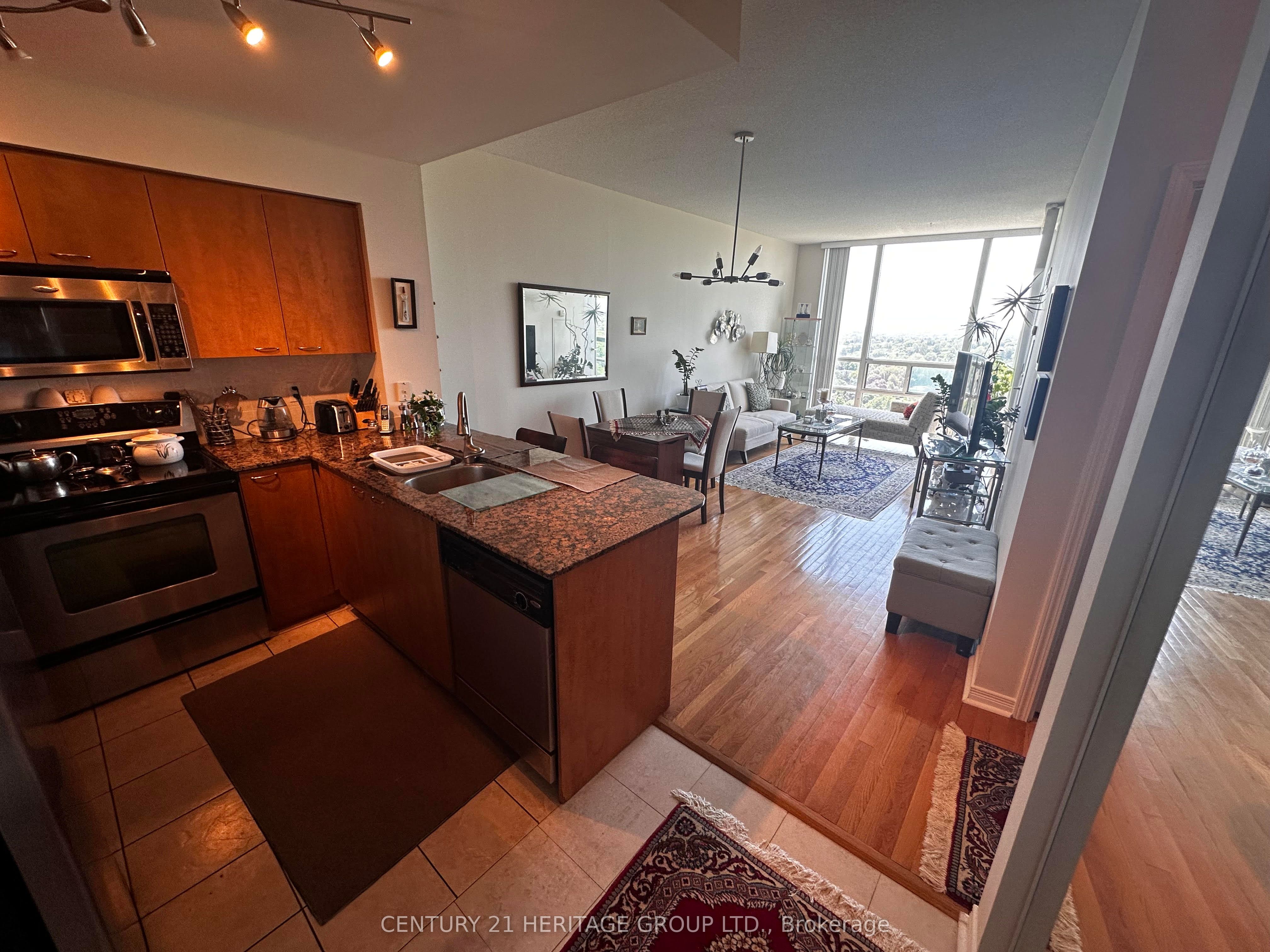 509 Beecroft Road 2206 Property Photo 10