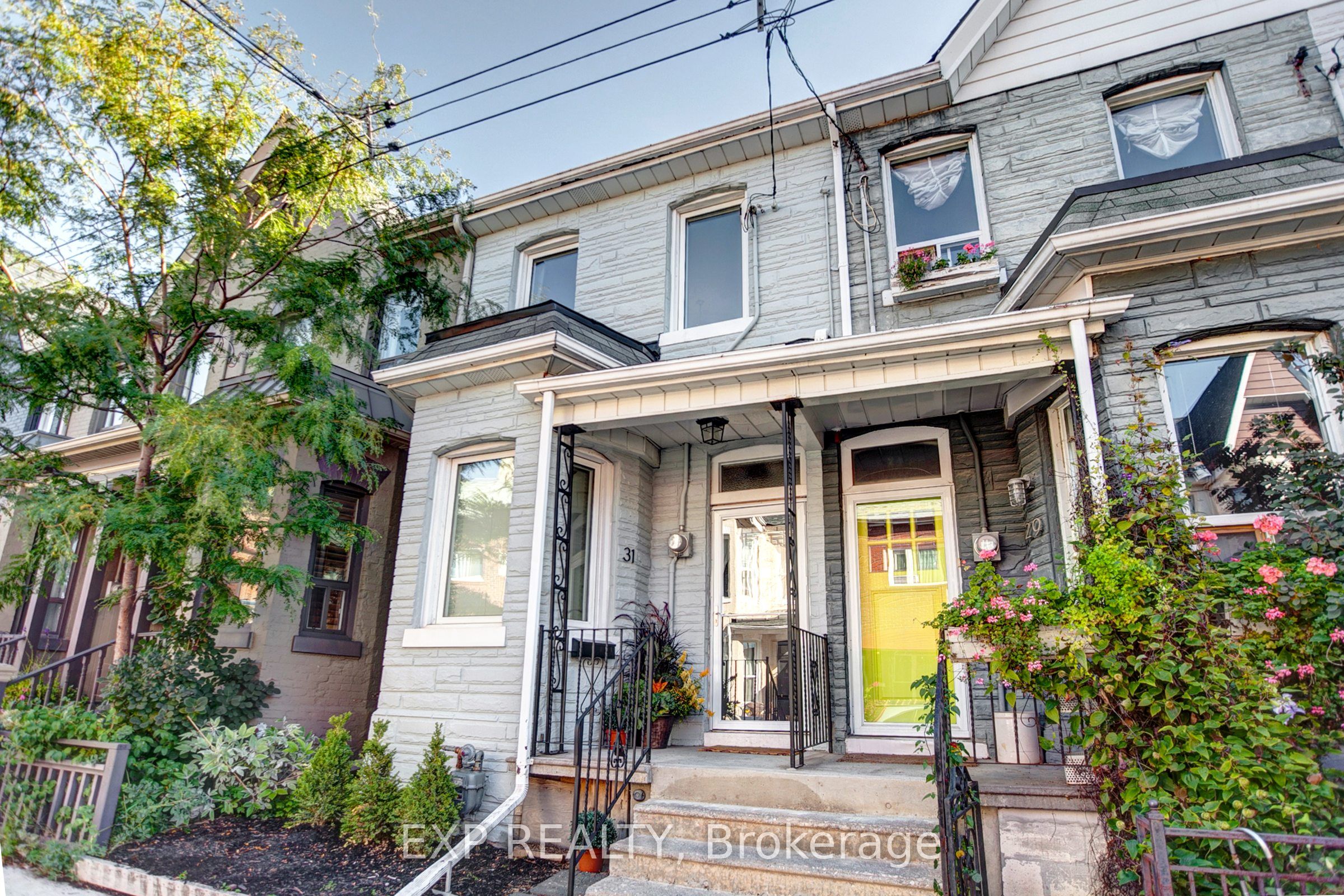 31 Manning Avenue Property Photo 1