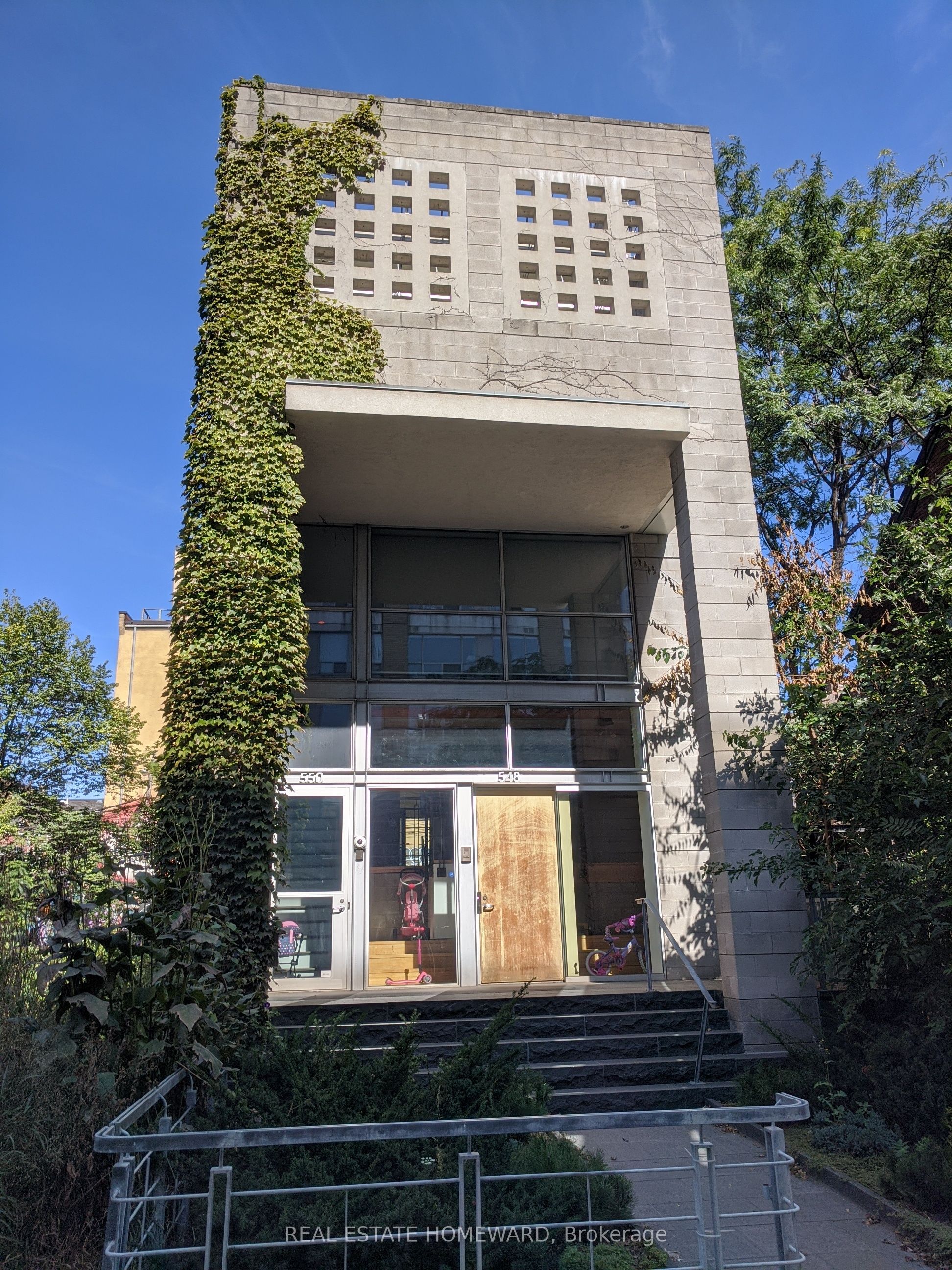 #Main - 548 Richmond Street Property Photo 1