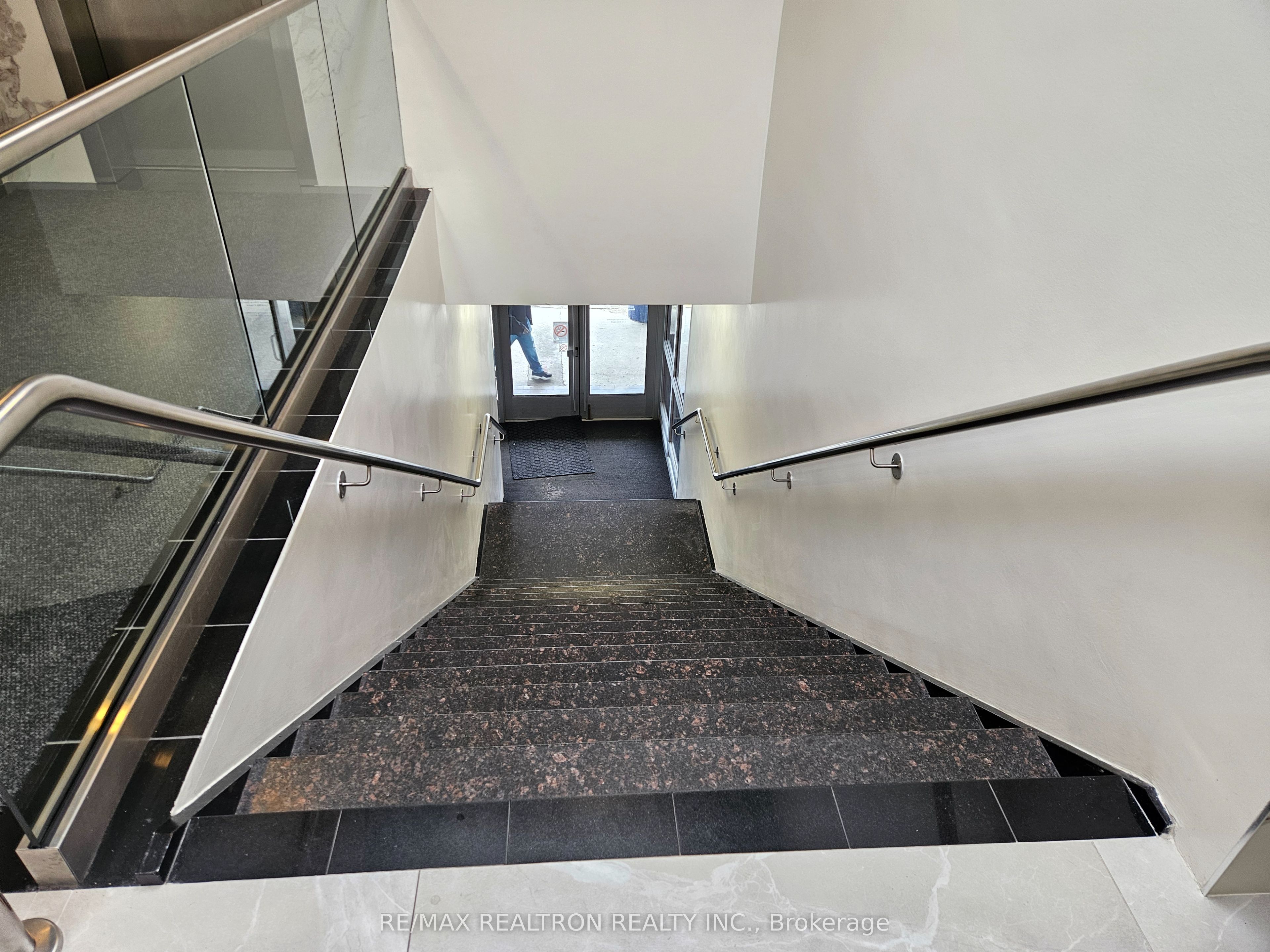 638a Sheppard Avenue W 205-225 Property Photo 3