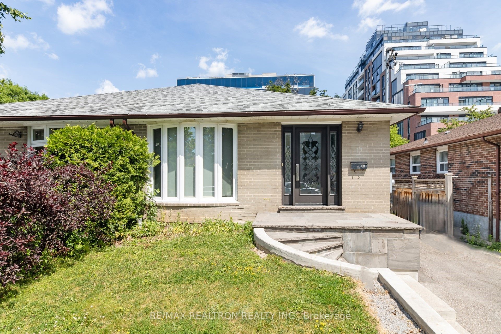 44 Caracas Road Property Photo 1