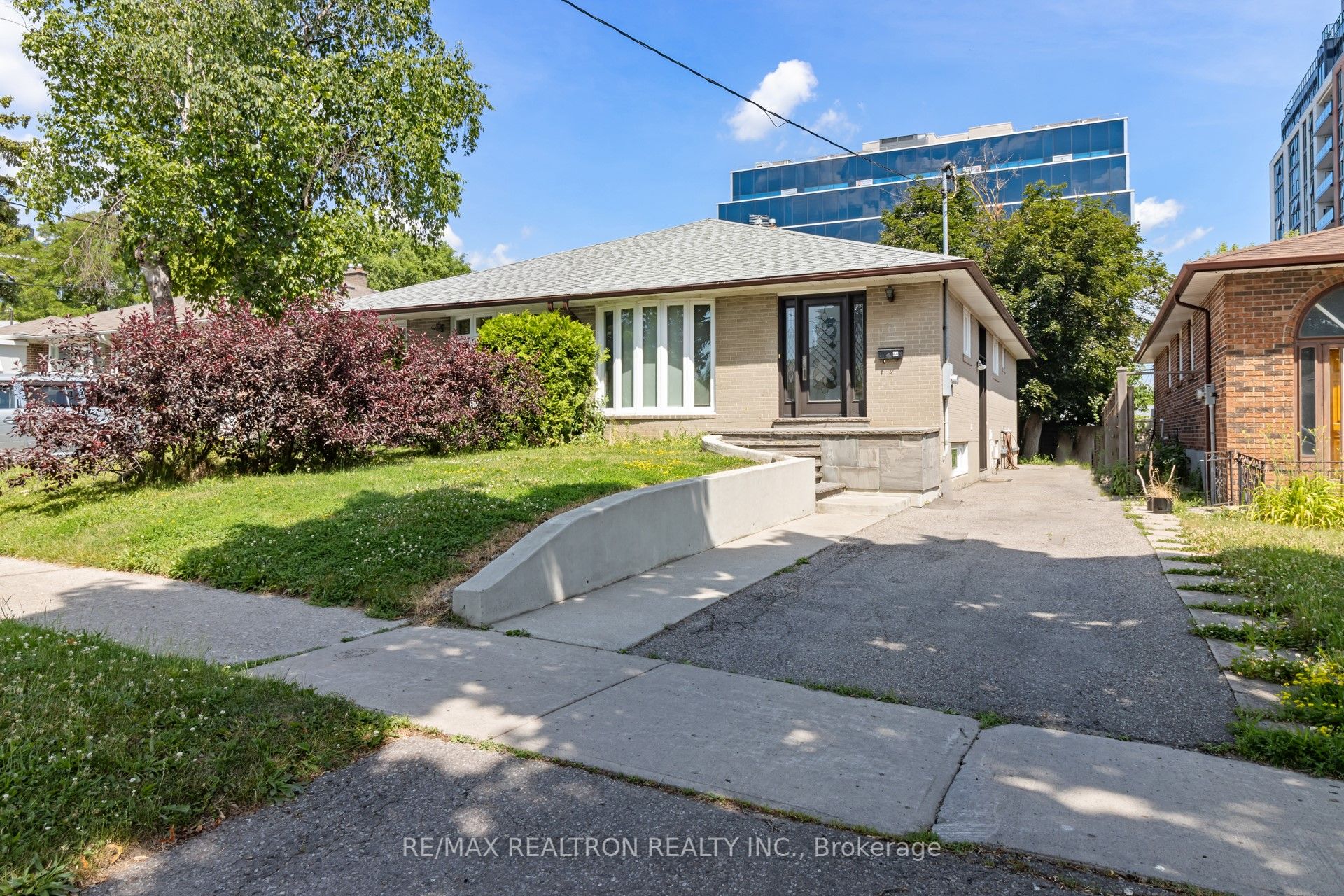 44 Caracas Road Property Photo 2