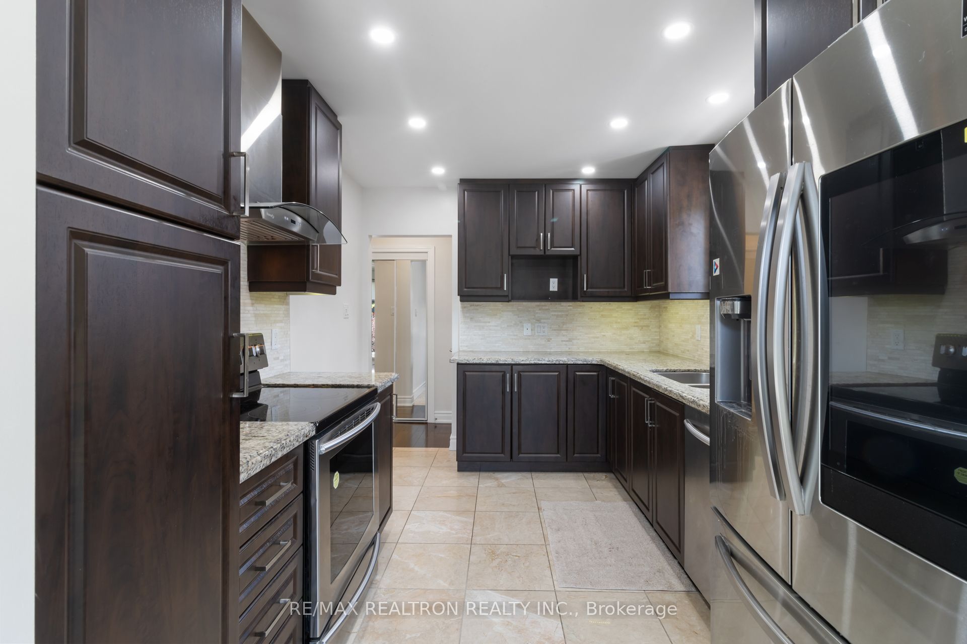 44 Caracas Road Property Photo 11