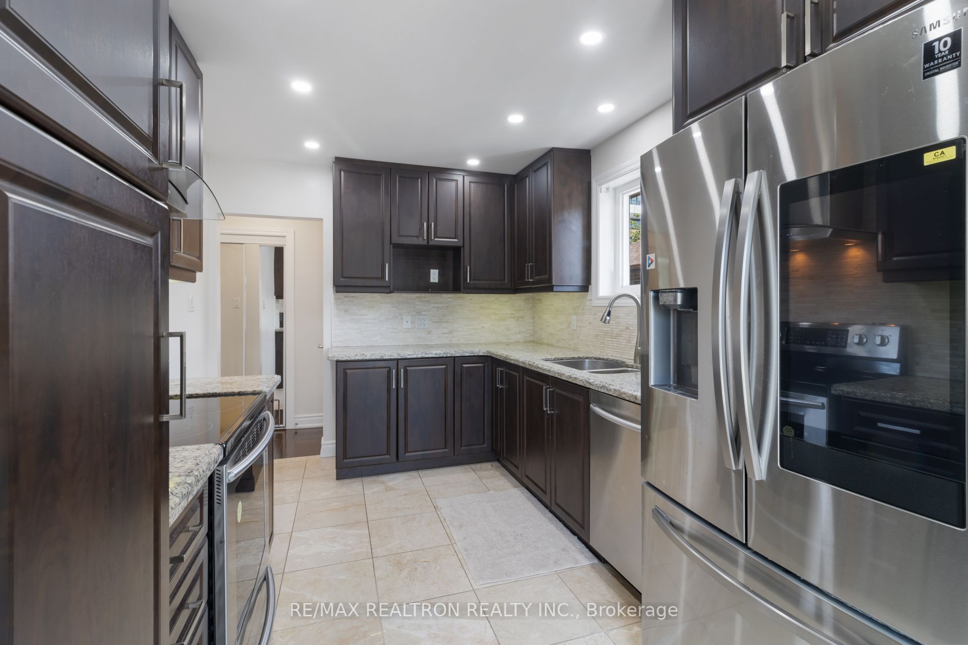 44 Caracas Road Property Photo 12