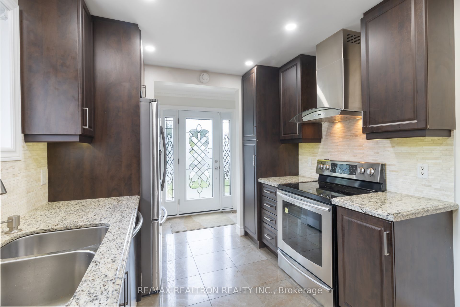 44 Caracas Road Property Photo 16