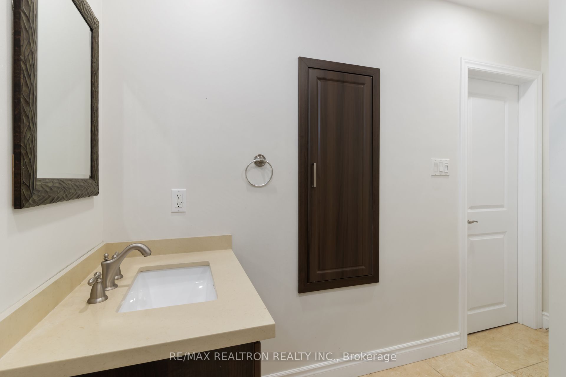 44 Caracas Road Property Photo 23