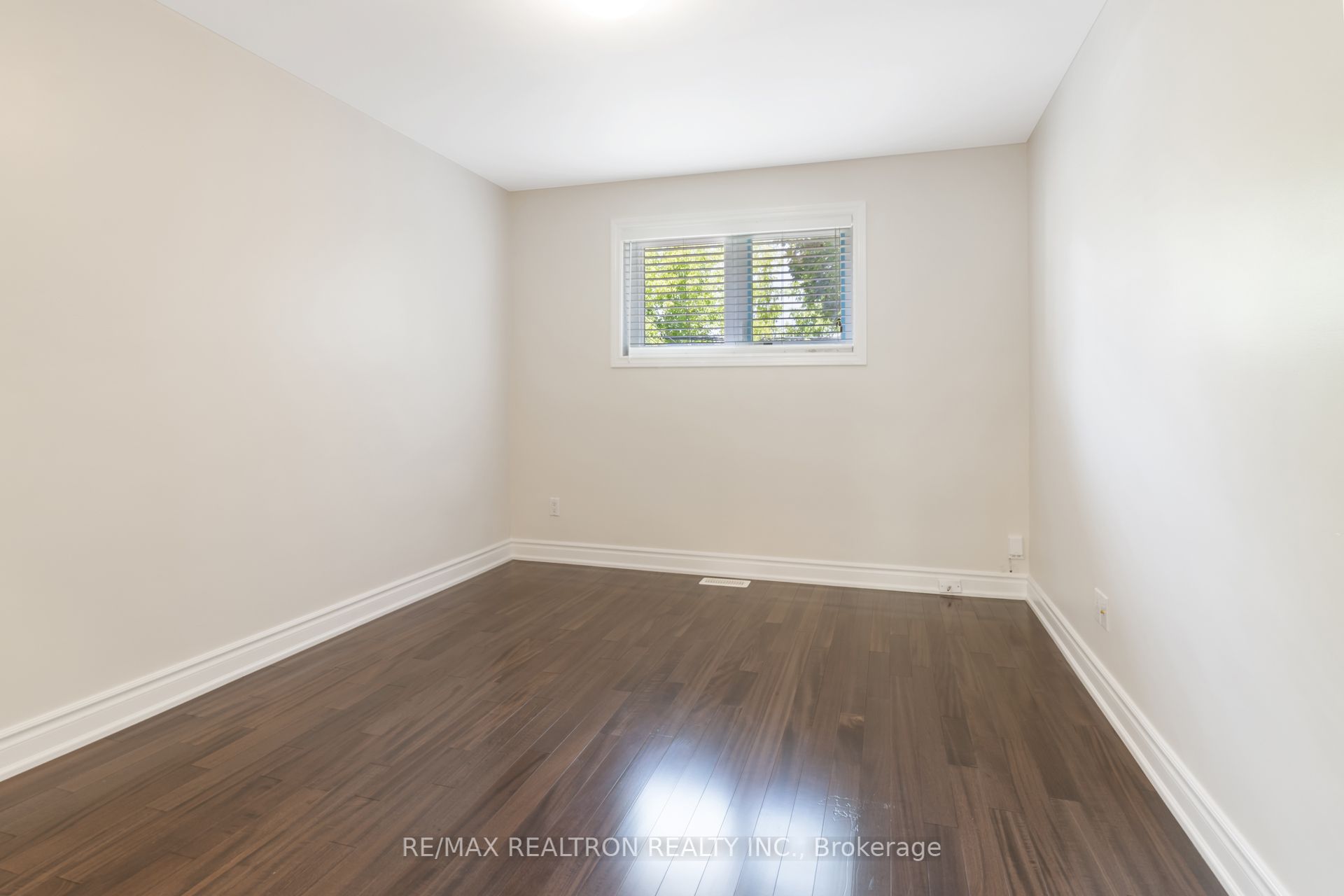 44 Caracas Road Property Photo 27