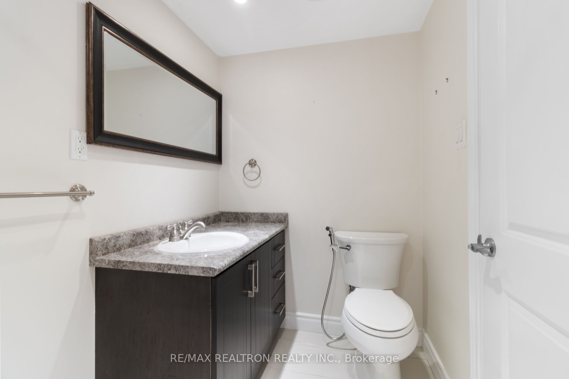 44 Caracas Road Property Photo 40