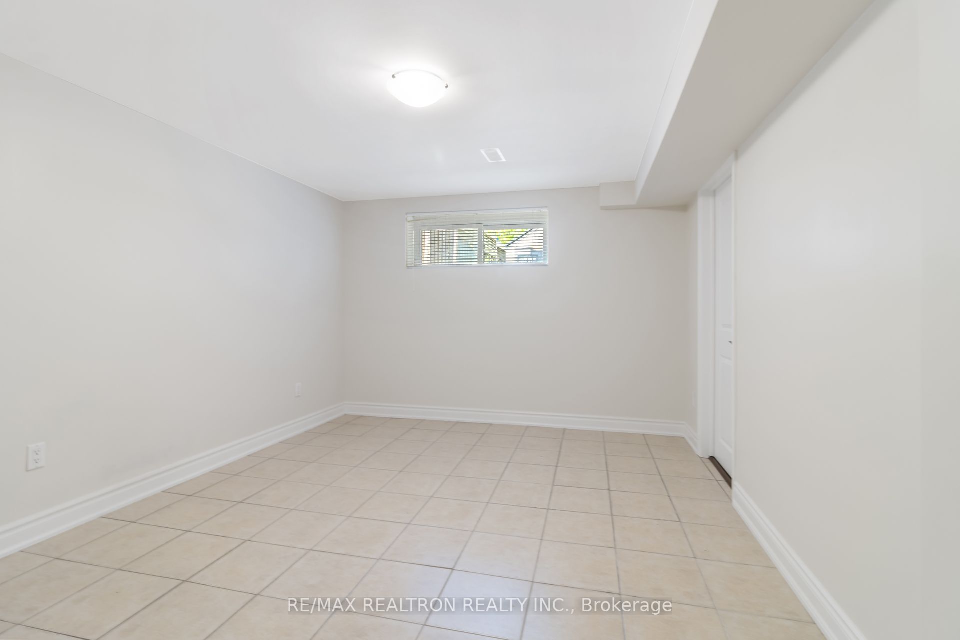 44 Caracas Road Property Photo 42
