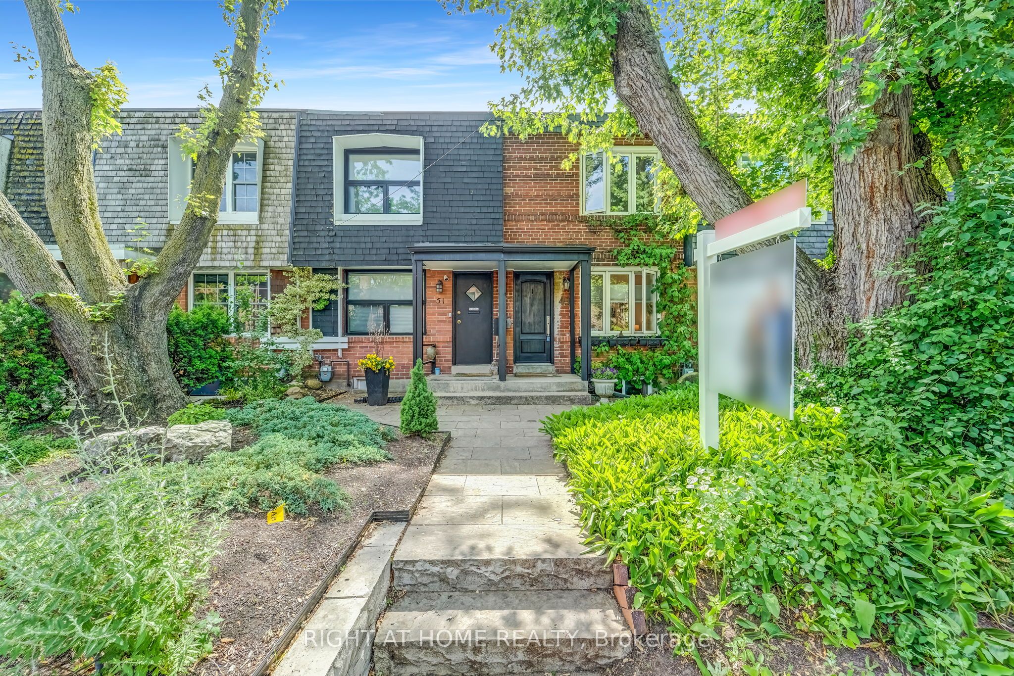 49 Summerhill Gardens Property Photo 2