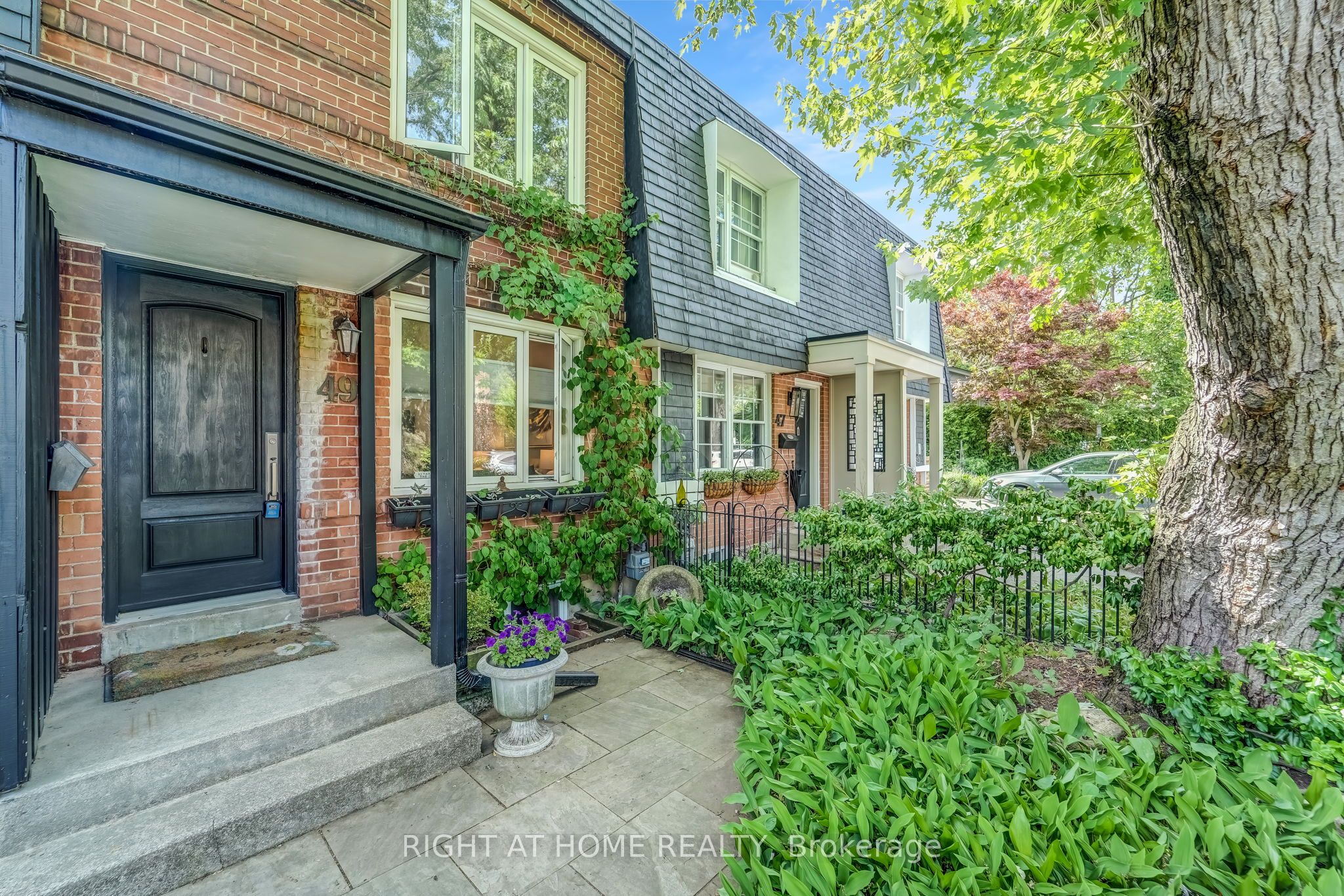 49 Summerhill Gardens Property Photo 3
