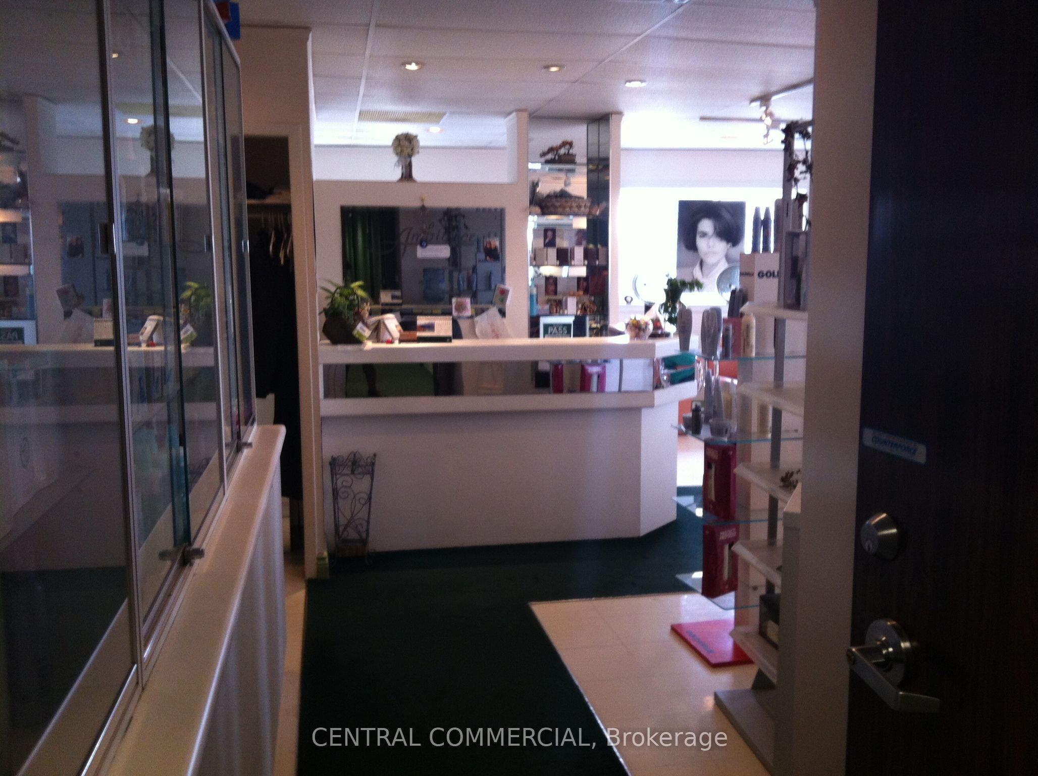 #208 - 738 sheppard Avenue Property Photo 1