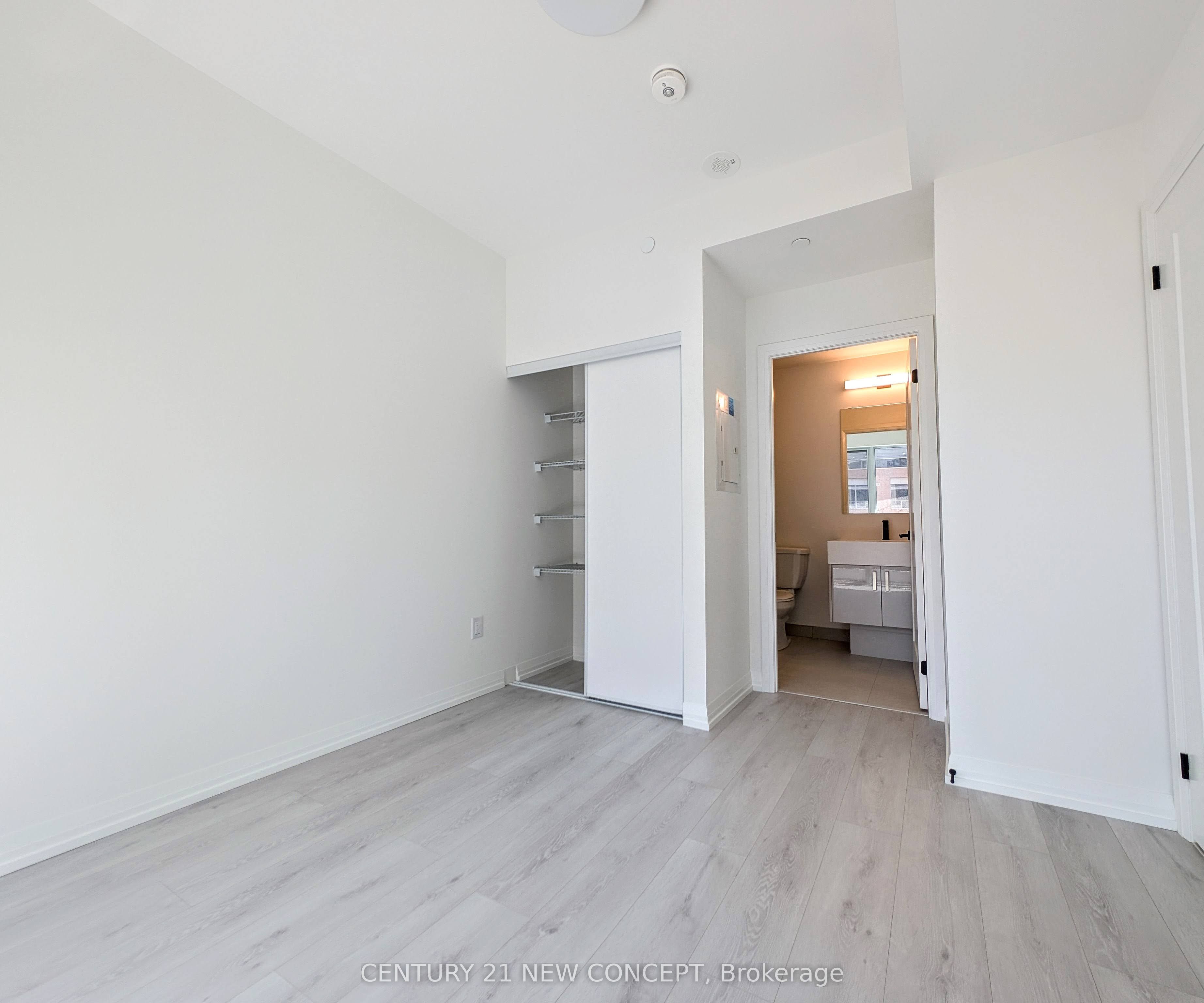 280 Dundas Street W 707 Property Photo 5
