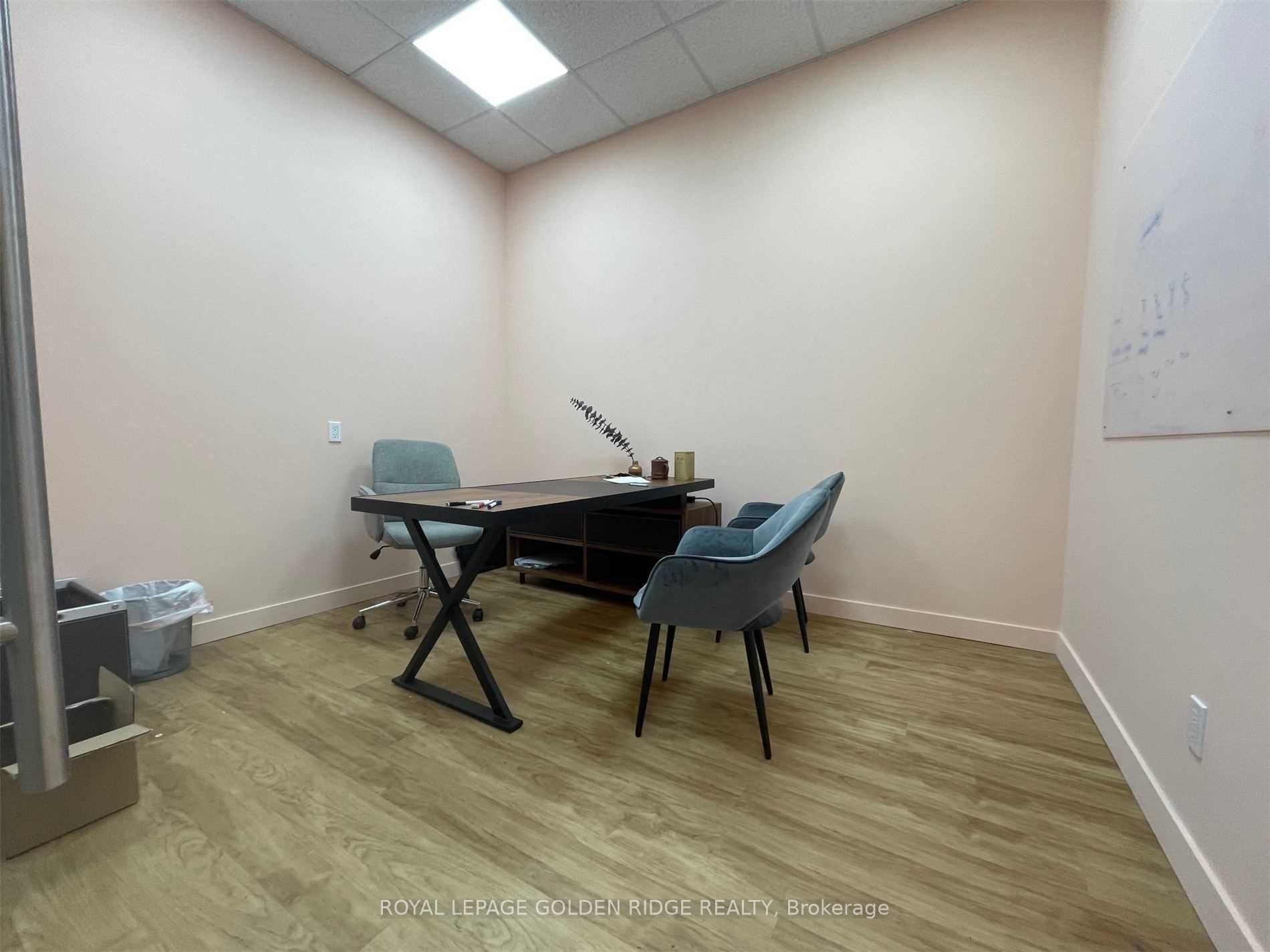 4789 Yonge Street 209 Property Photo 7