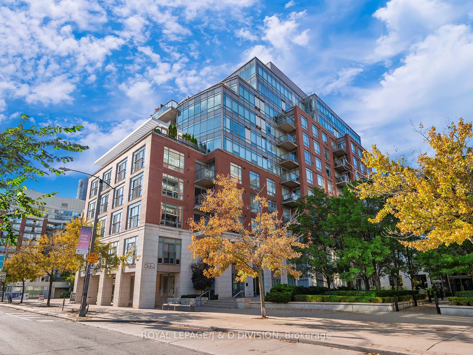 500 Queens Quay W 103w Property Photo 2
