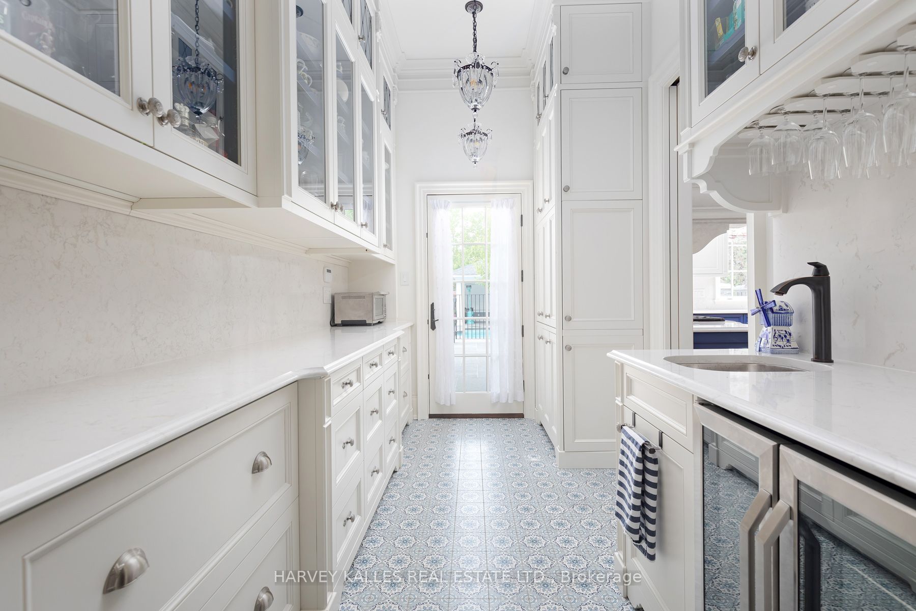 8 Swansdown Drive Property Photo 9