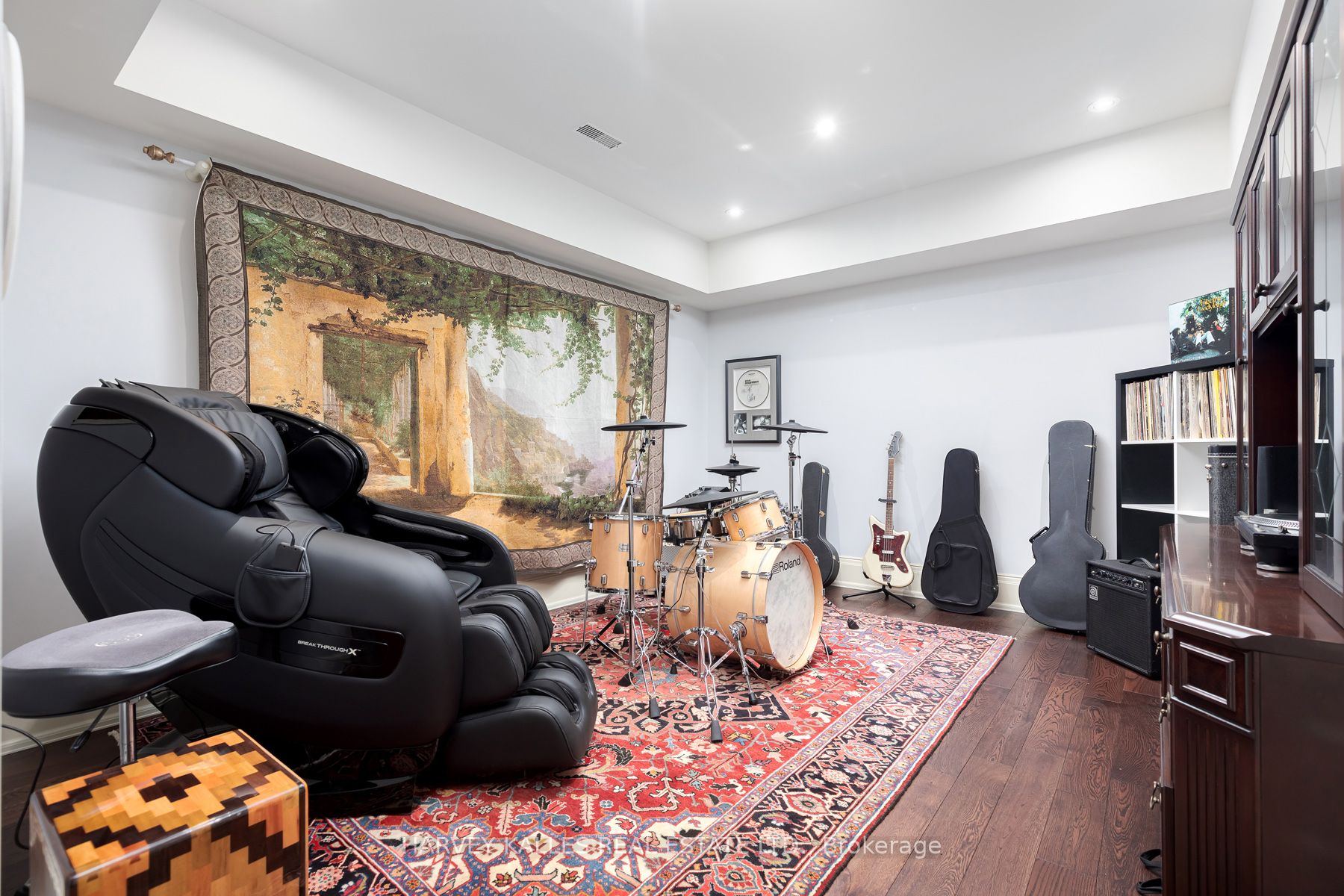 8 Swansdown Drive Property Photo 36