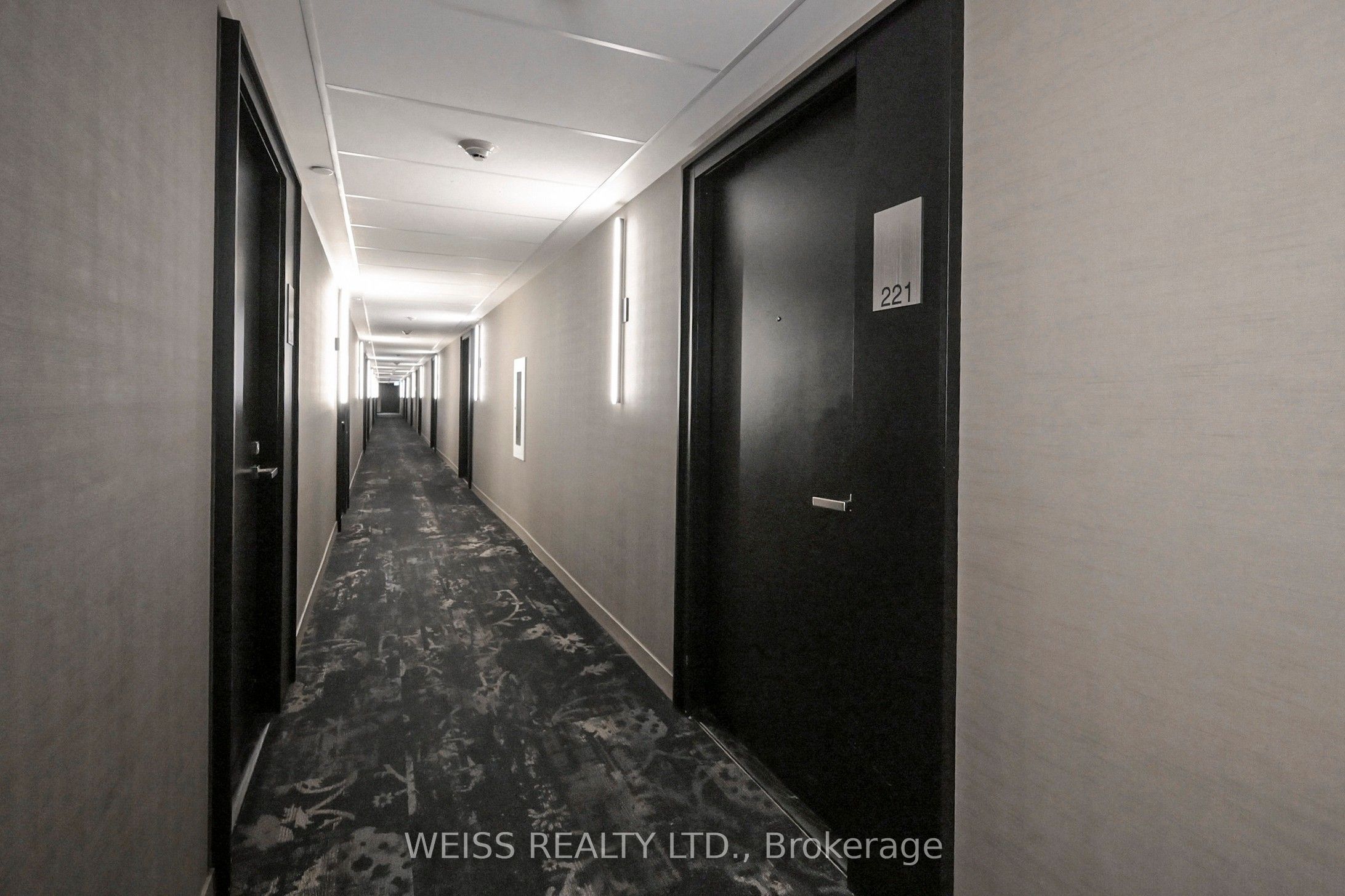 31 Tippett Road 221 Property Photo 30