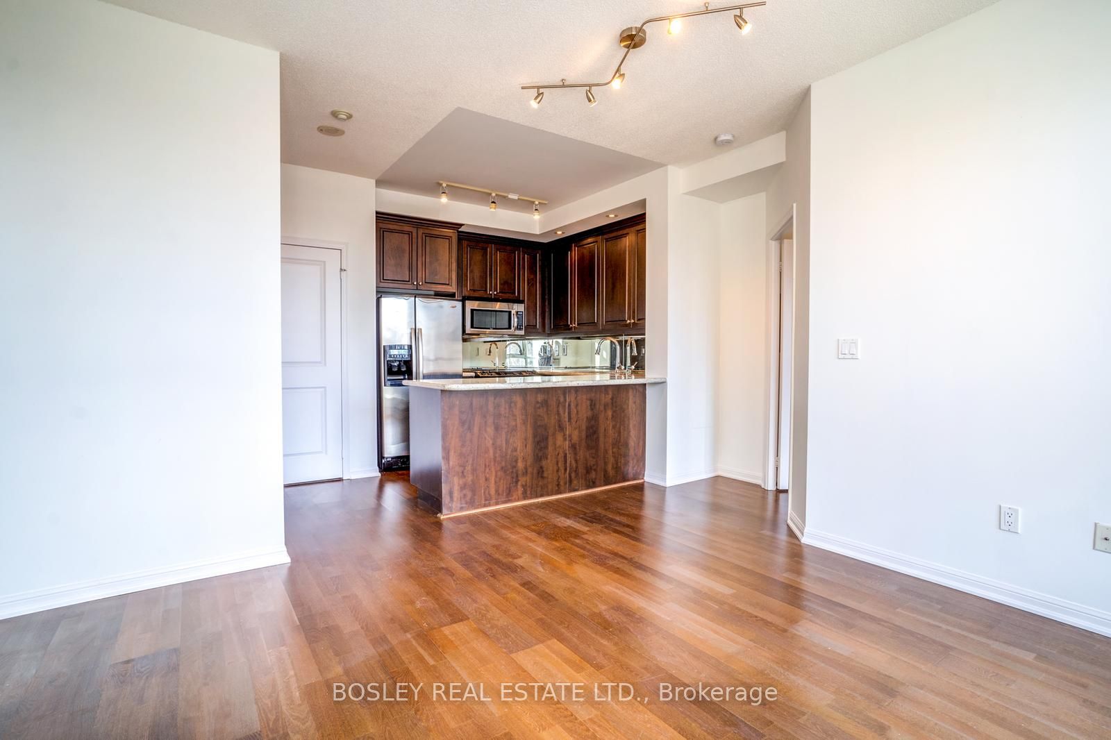 628 Fleet Street 334 Property Photo 8