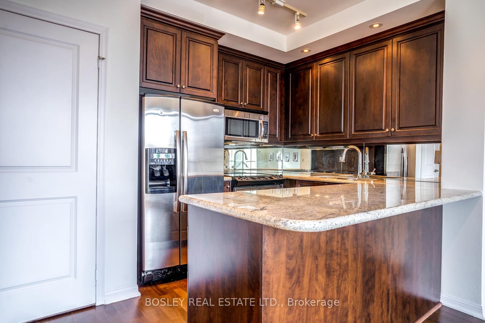 628 Fleet Street 334 Property Photo 12