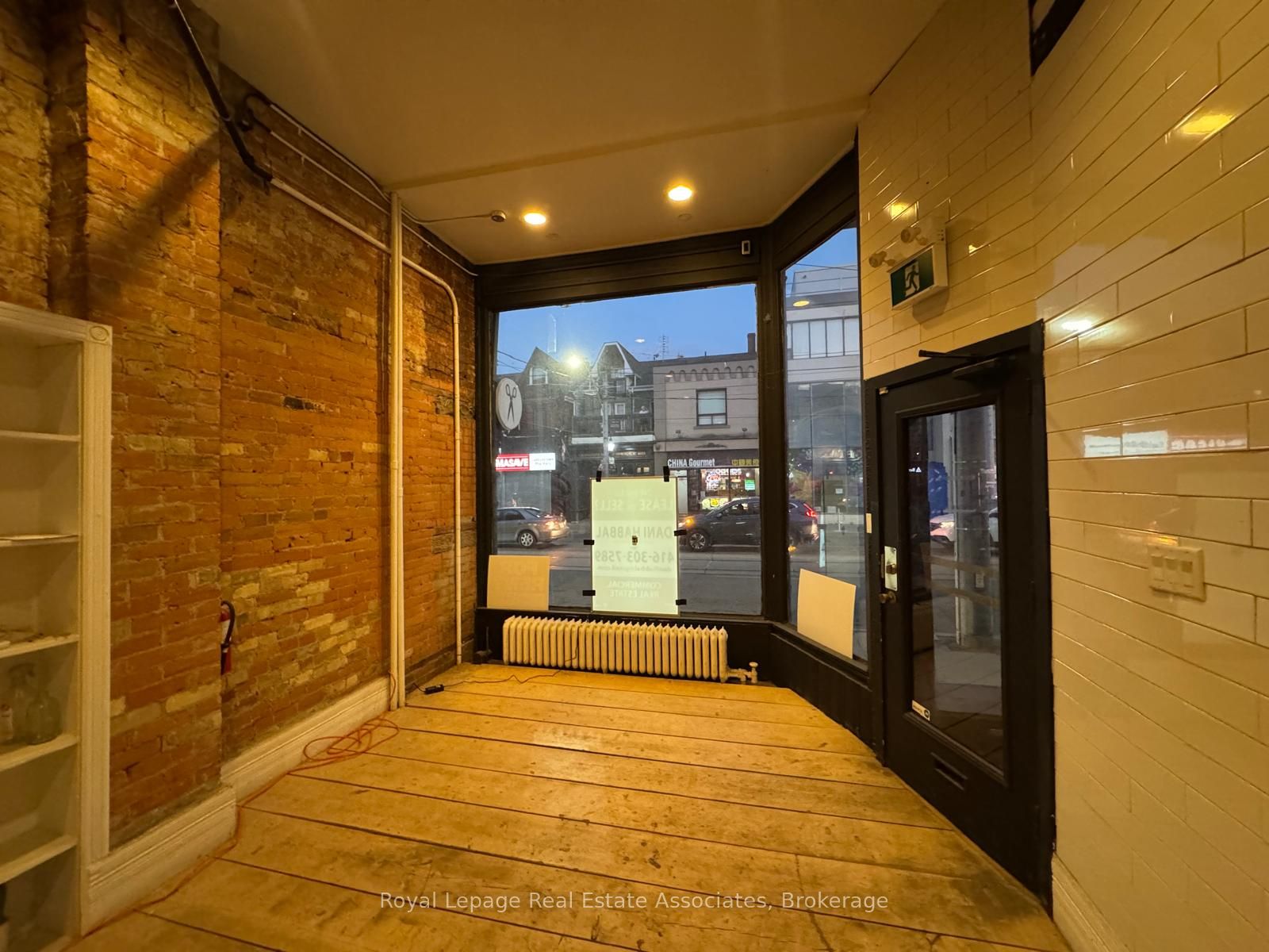242 Carlton Street Property Photo 4