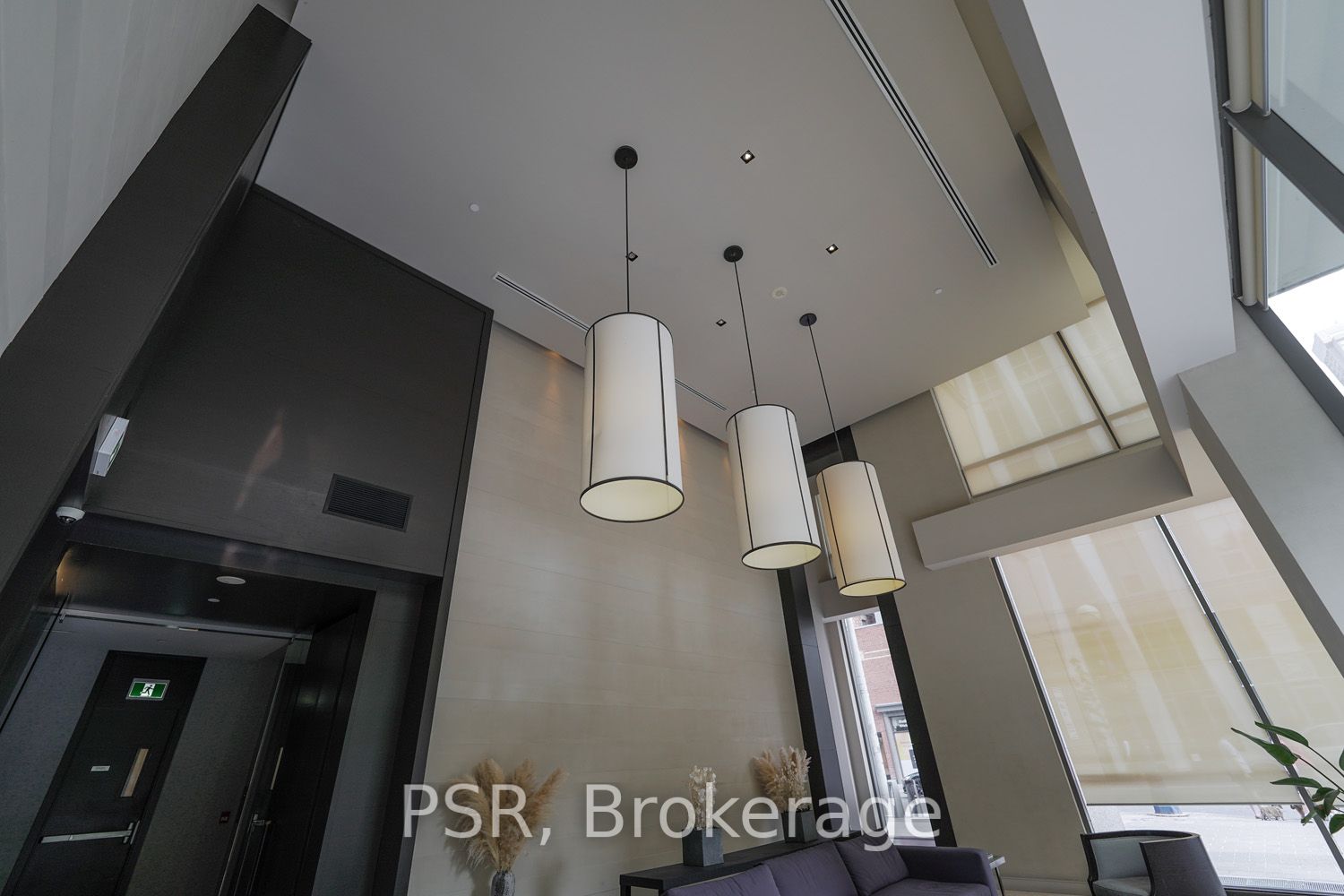 #2103 - 18 Yorkville Avenue Property Photo 16