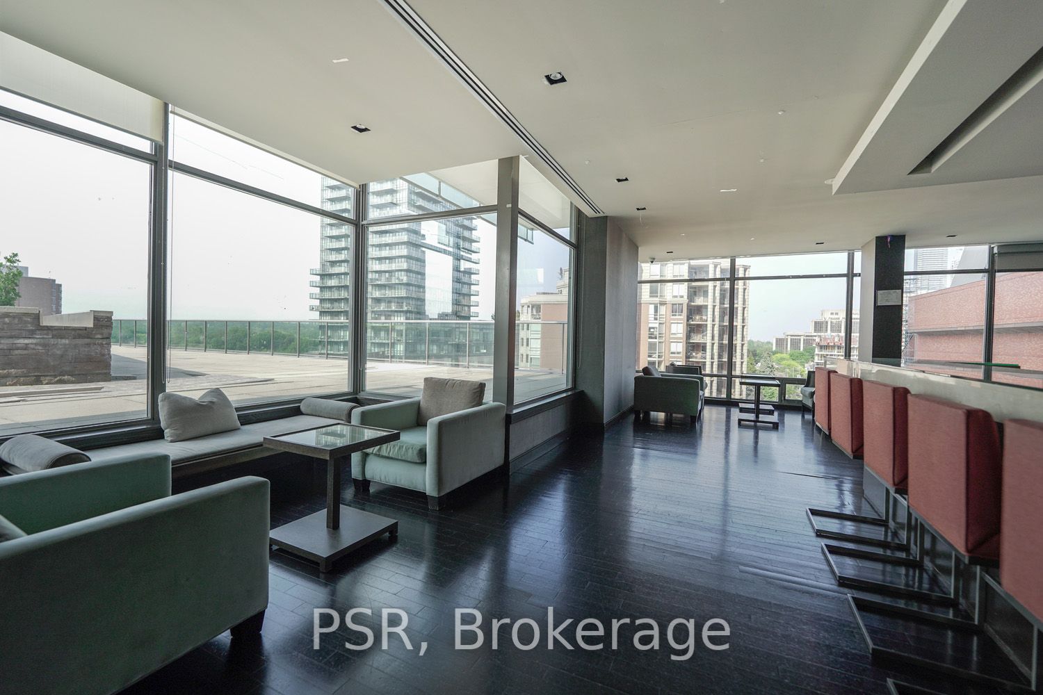 #2103 - 18 Yorkville Avenue Property Photo 17