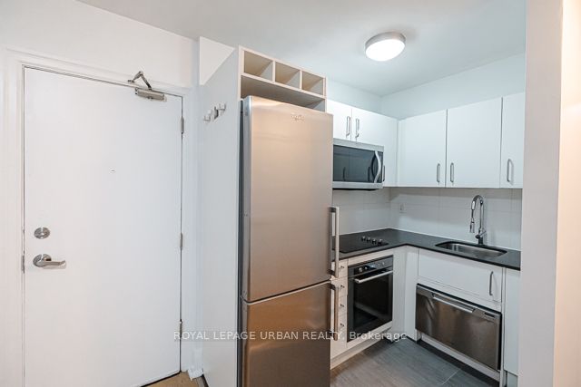 145 Arlington Avenue 5 Property Photo 9