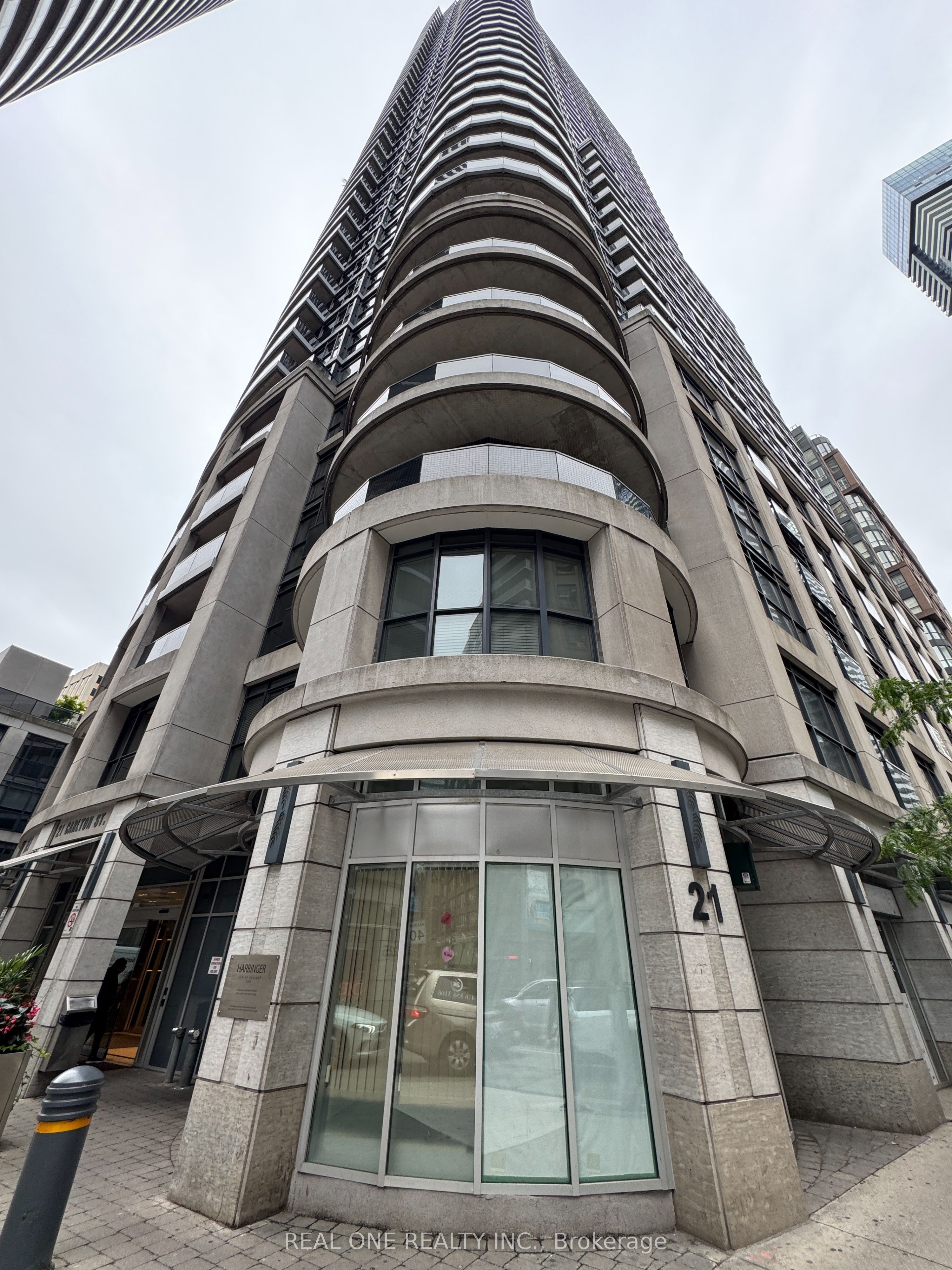 #1809 - 21 Carlton Street Property Photo 1