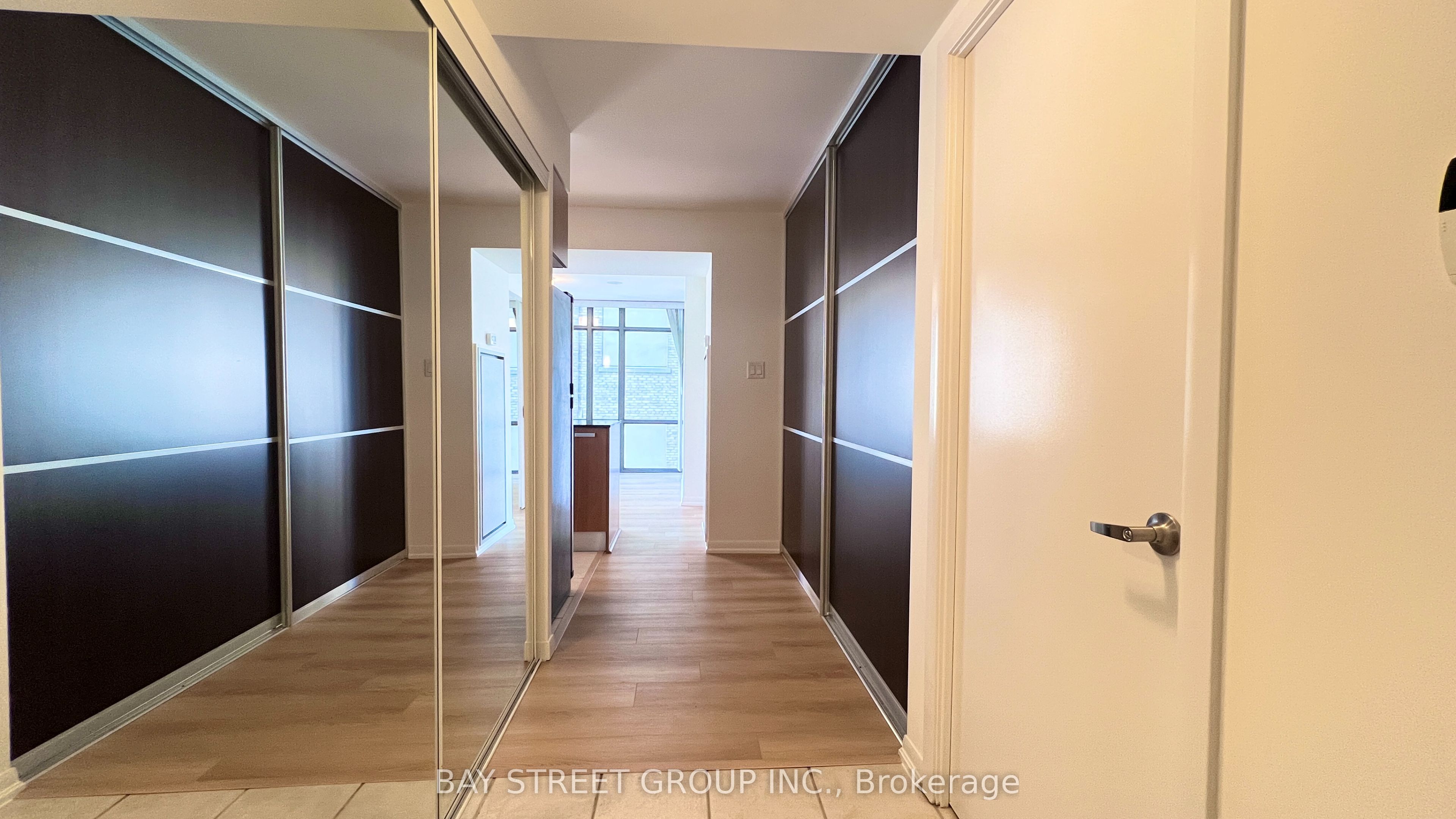 #508 - 38 Grenville Street Property Photo 4