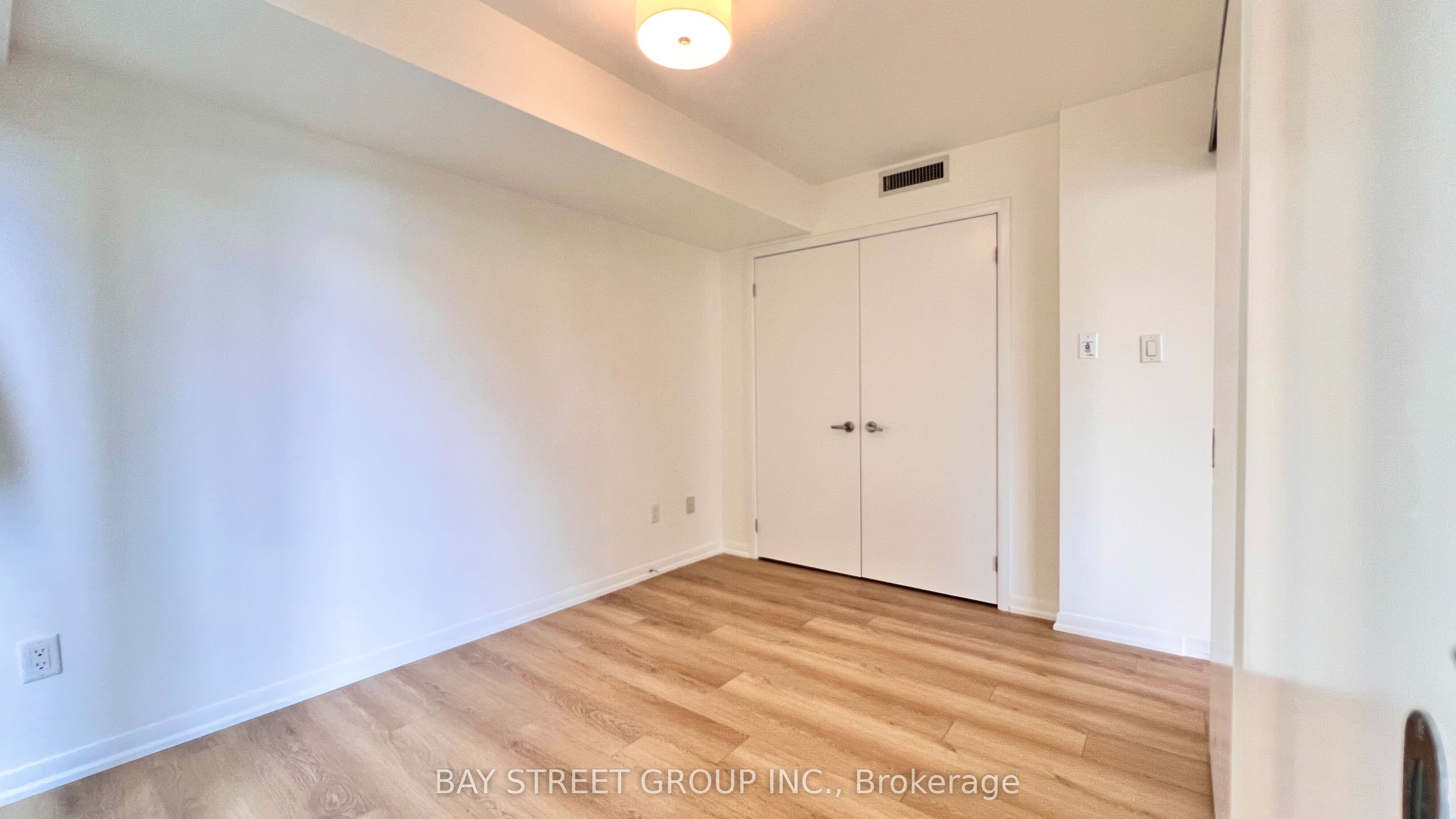 #508 - 38 Grenville Street Property Photo 18