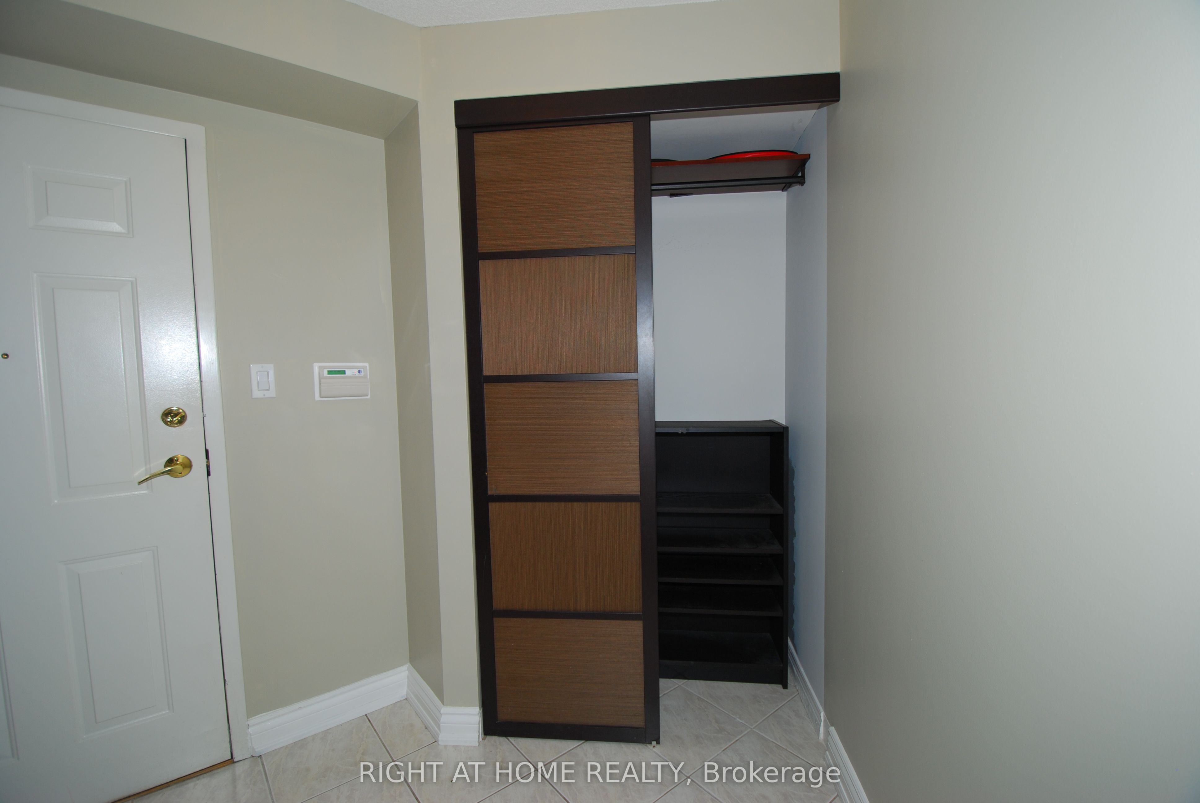 18 Concorde Place 601 Property Photo 27