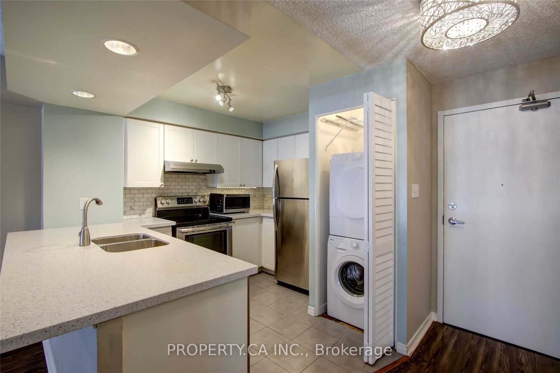 801 King Street W 217 Property Photo 5