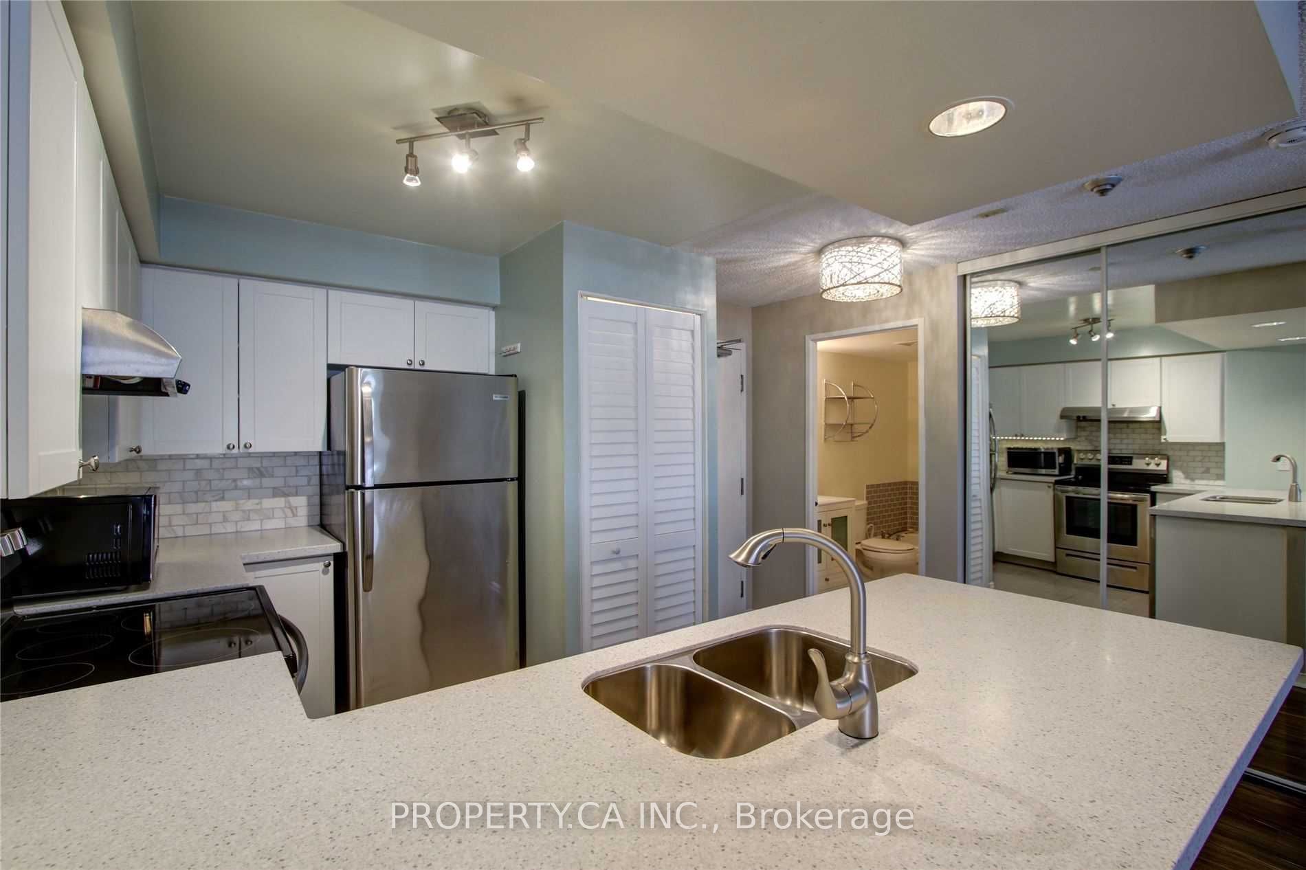 801 King Street W 217 Property Photo 6