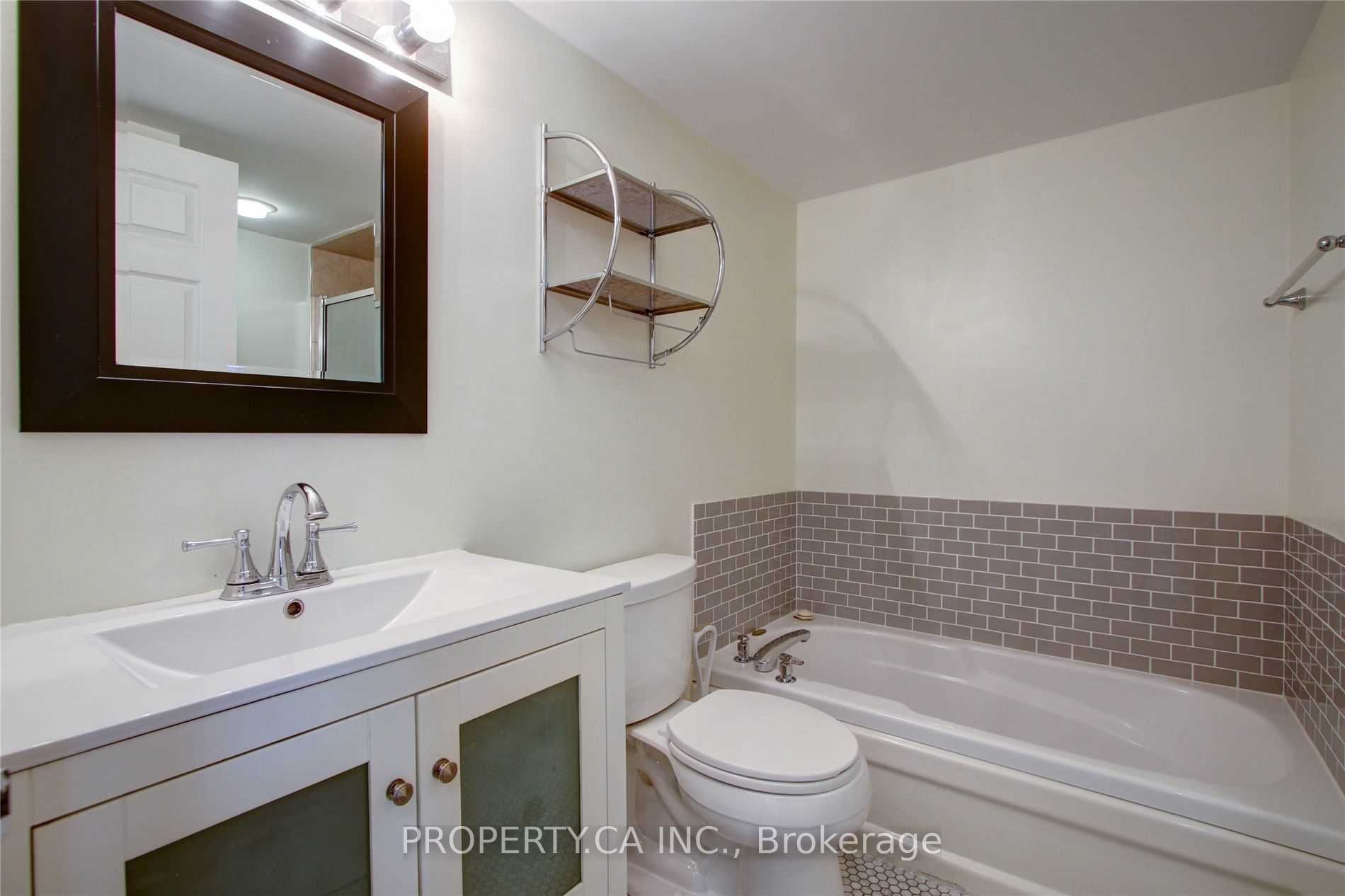 801 King Street W 217 Property Photo 7