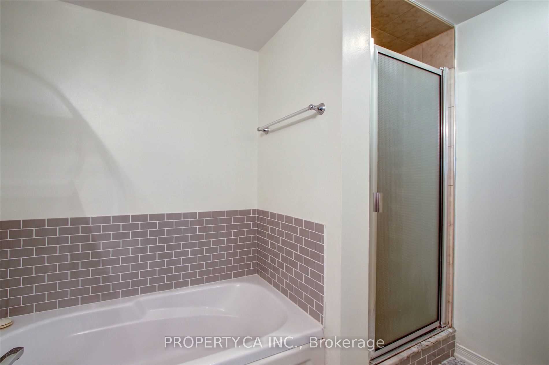801 King Street W 217 Property Photo 8
