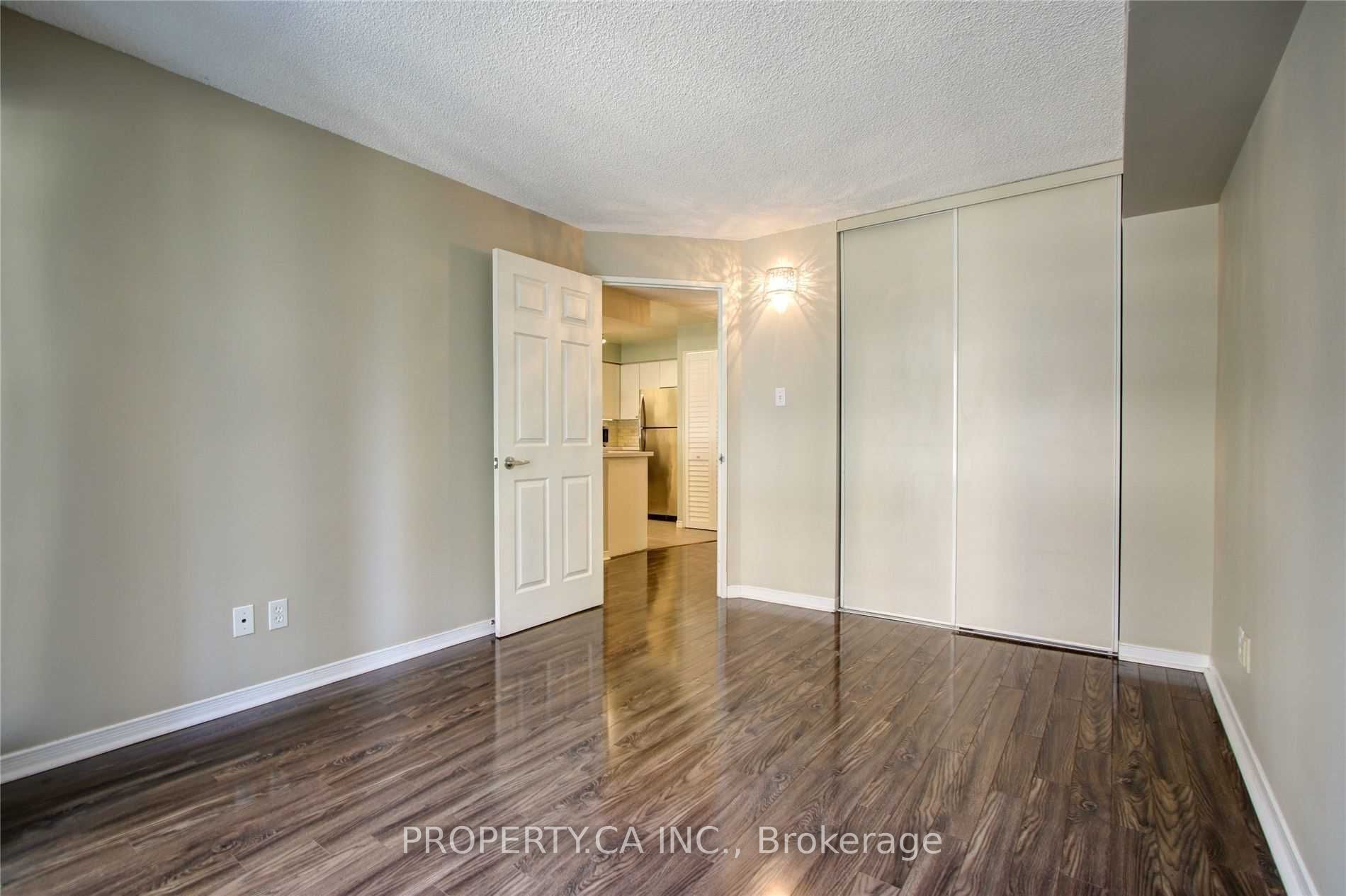 801 King Street W 217 Property Photo 14