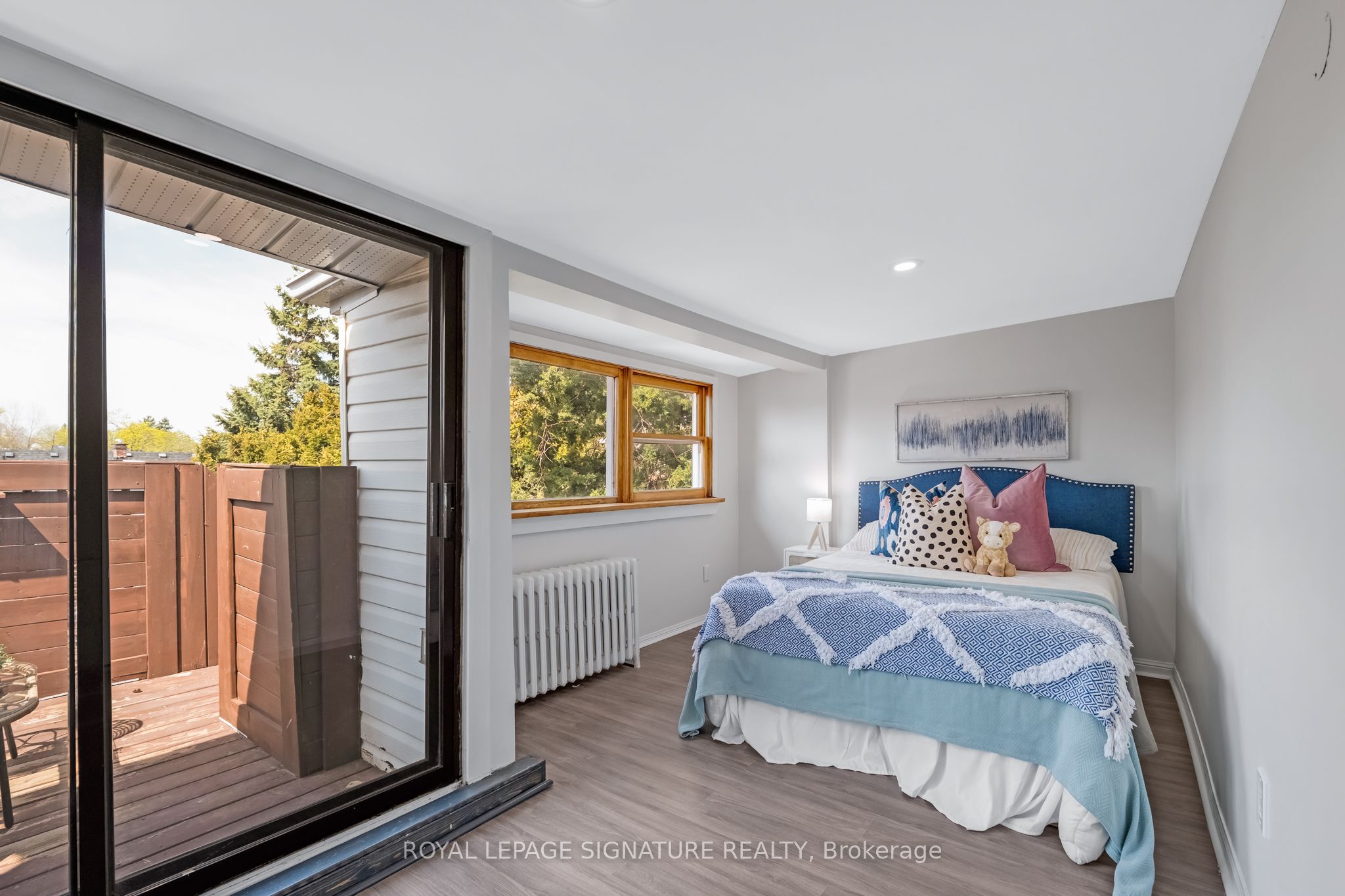 494 Northcliffe Boulevard Property Photo 15