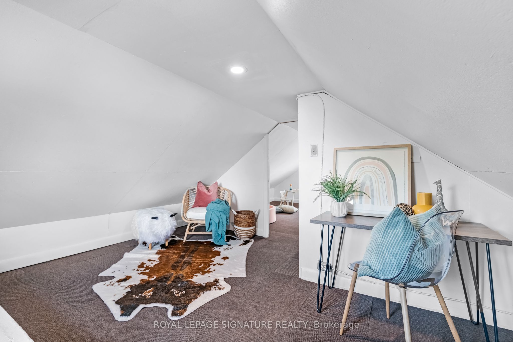 494 Northcliffe Boulevard Property Photo 24