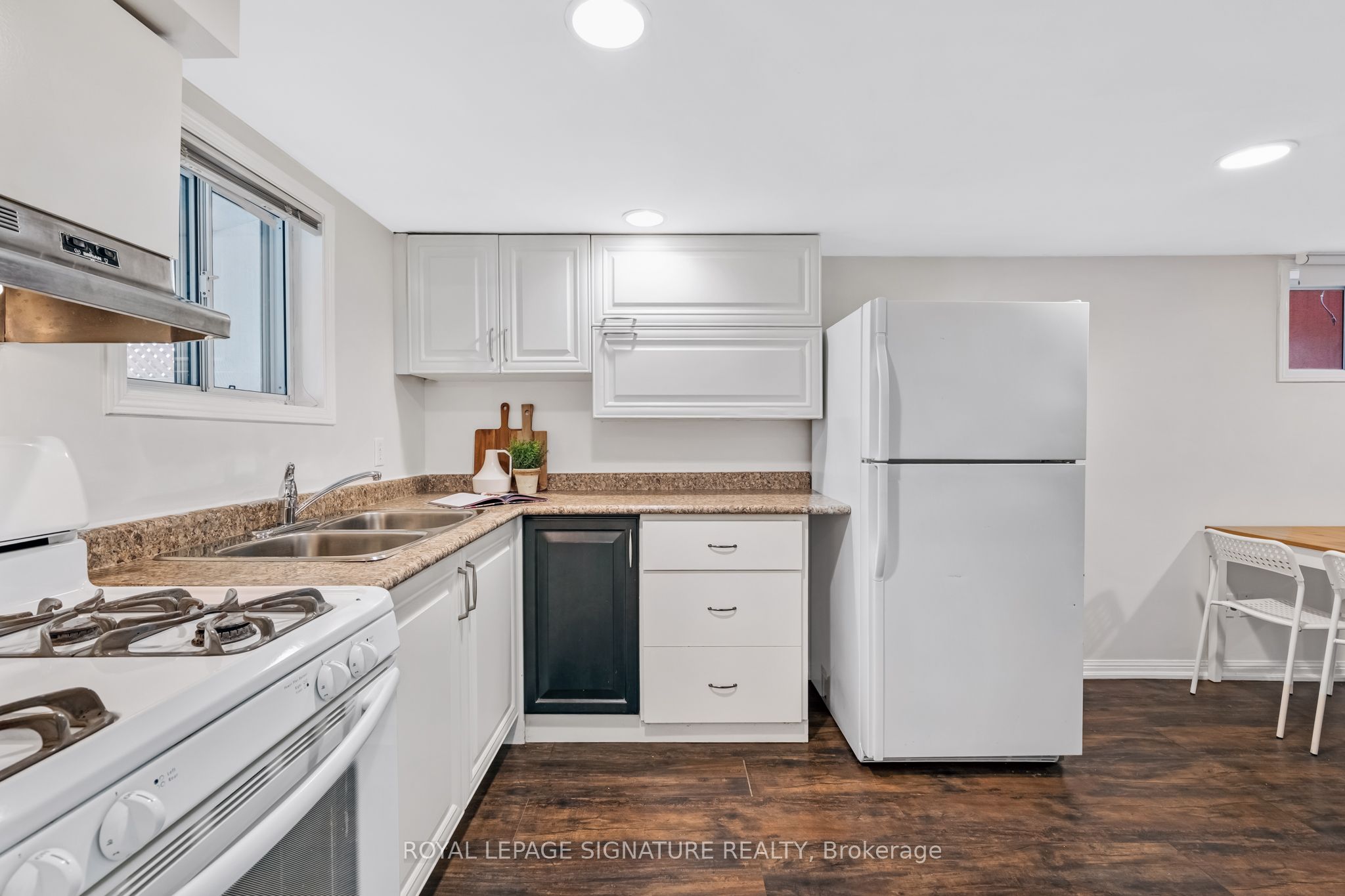 494 Northcliffe Boulevard Property Photo 27