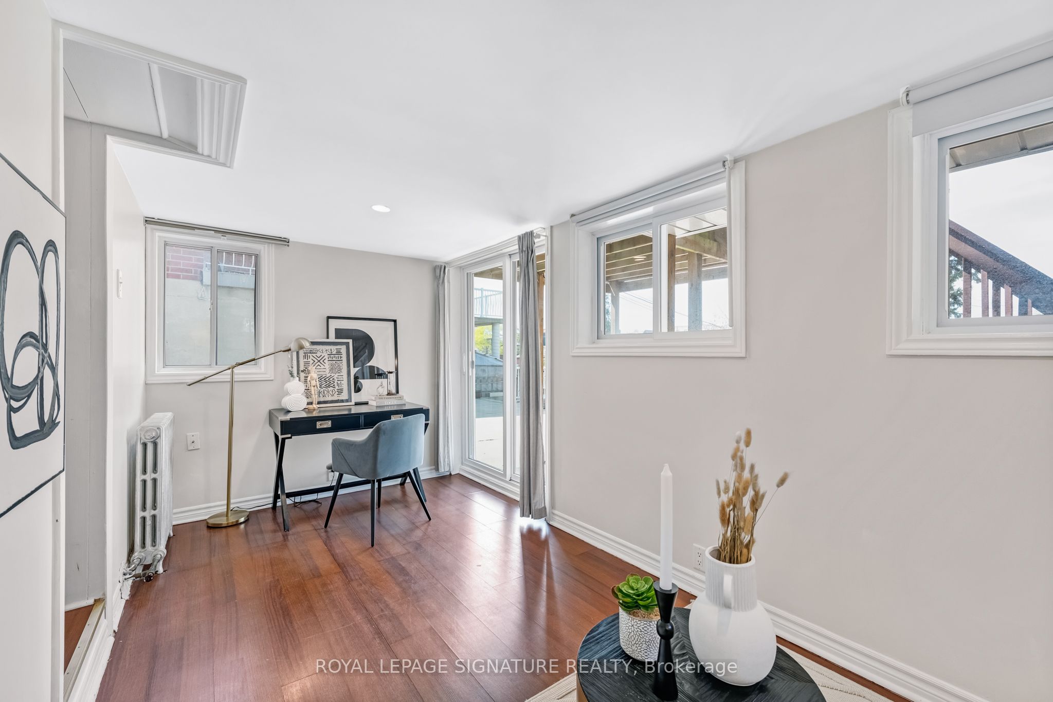 494 Northcliffe Boulevard Property Photo 34