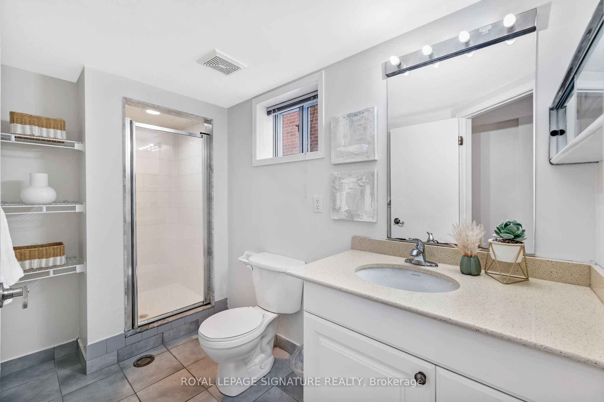 494 Northcliffe Boulevard Property Photo 36