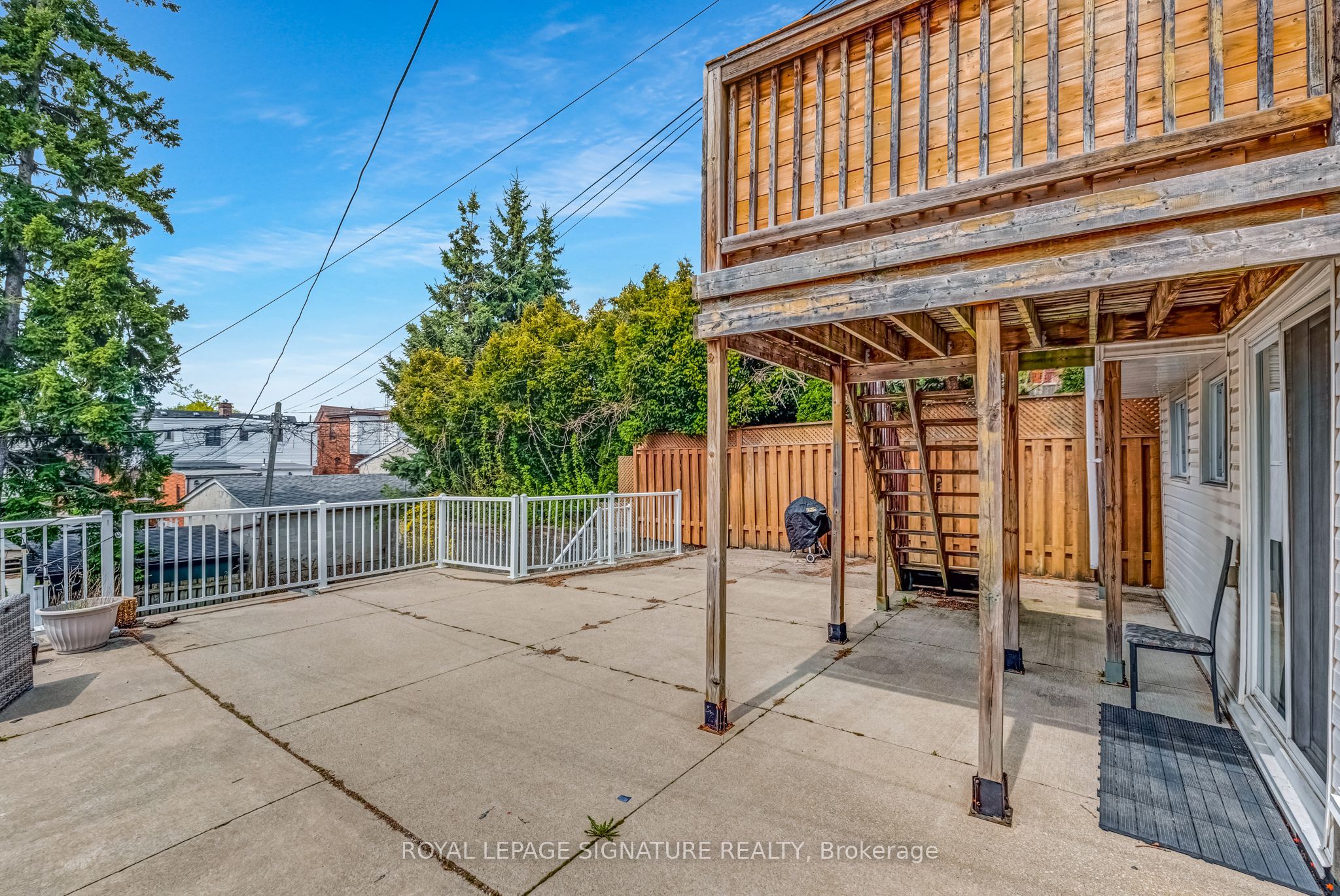 494 Northcliffe Boulevard Property Photo 37